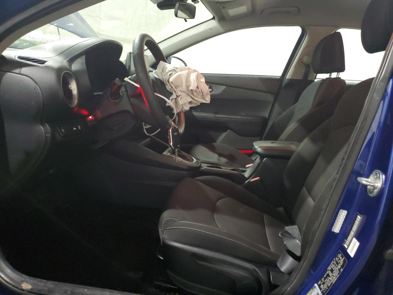 2021 Kia Forte - Image 7