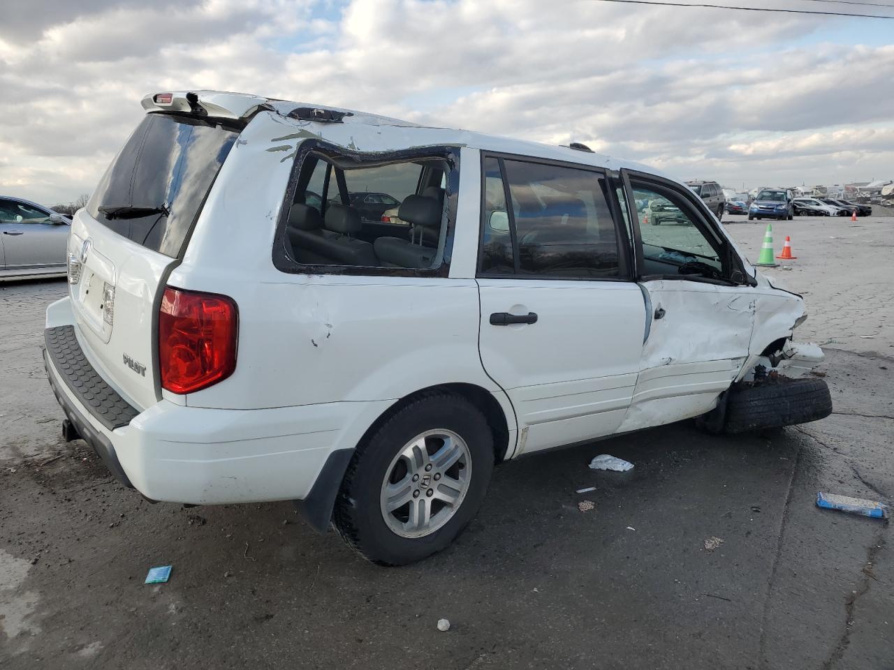 2004 Honda Pilot - Image 3