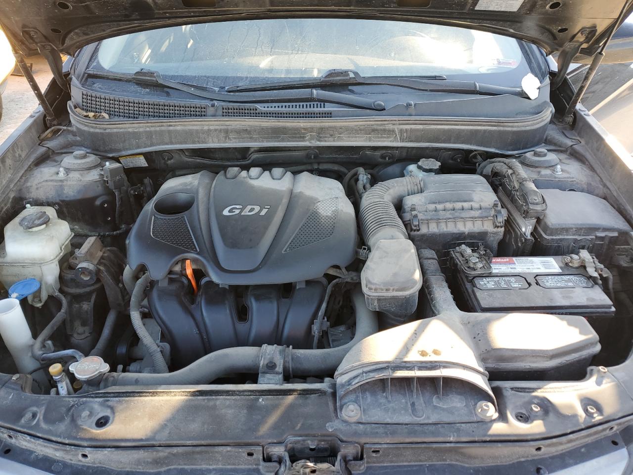 2011 Hyundai Sonata - Image 13