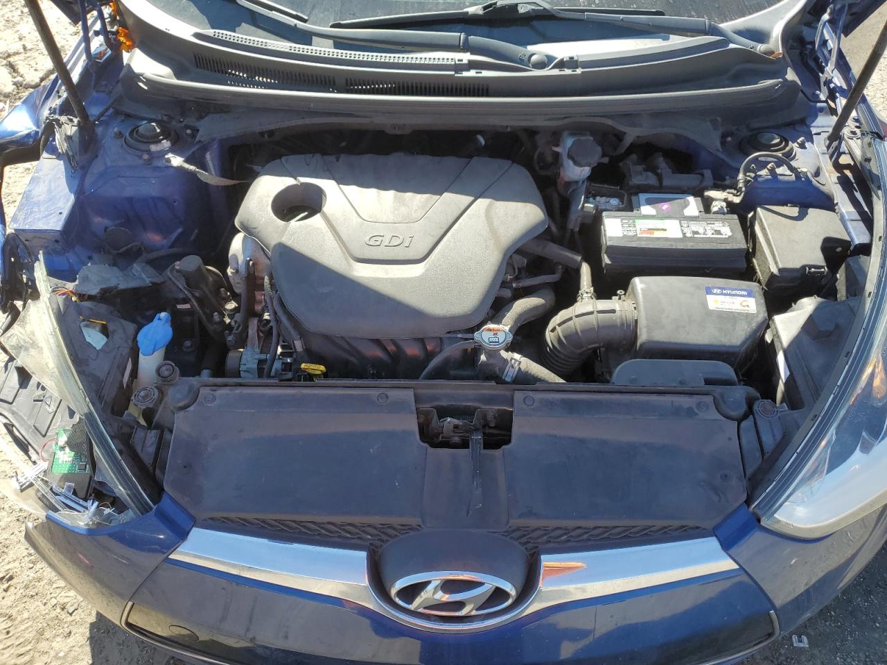 2017 Hyundai Veloster - Image 11
