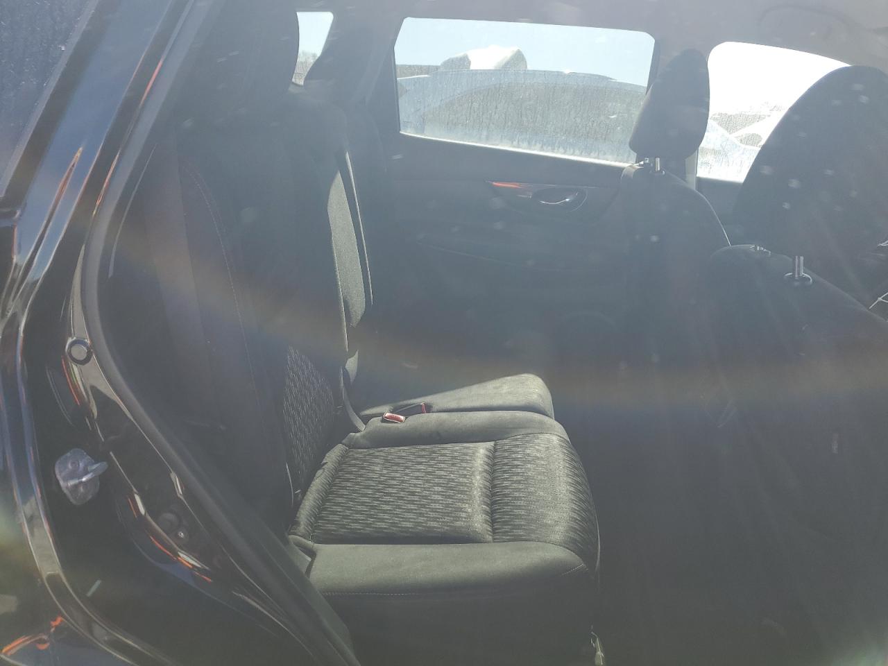 2020 Nissan Rogue - Image 11