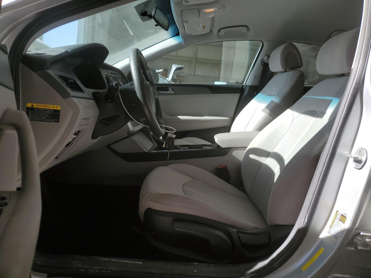 2015 Hyundai Sonata - Image 7