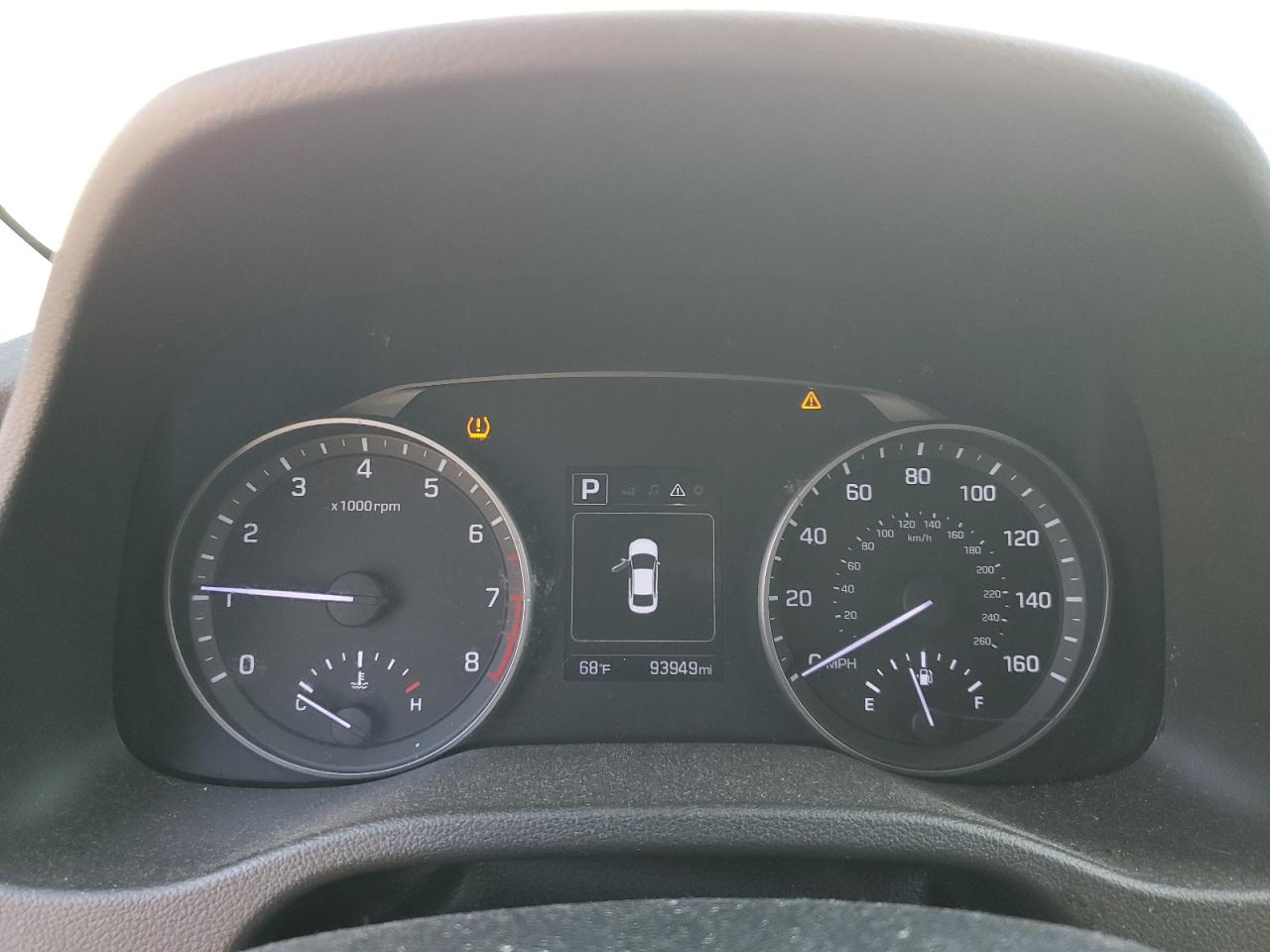 2018 Hyundai Elantra - Image 9