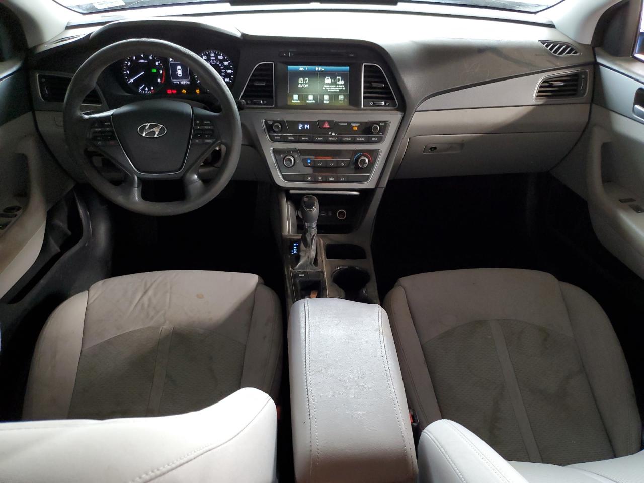 2016 Hyundai Sonata - Image 8