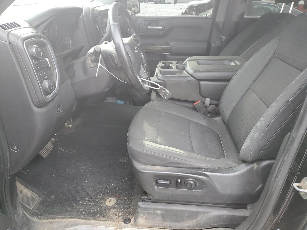 2020 Chevrolet Silverado - Image 7