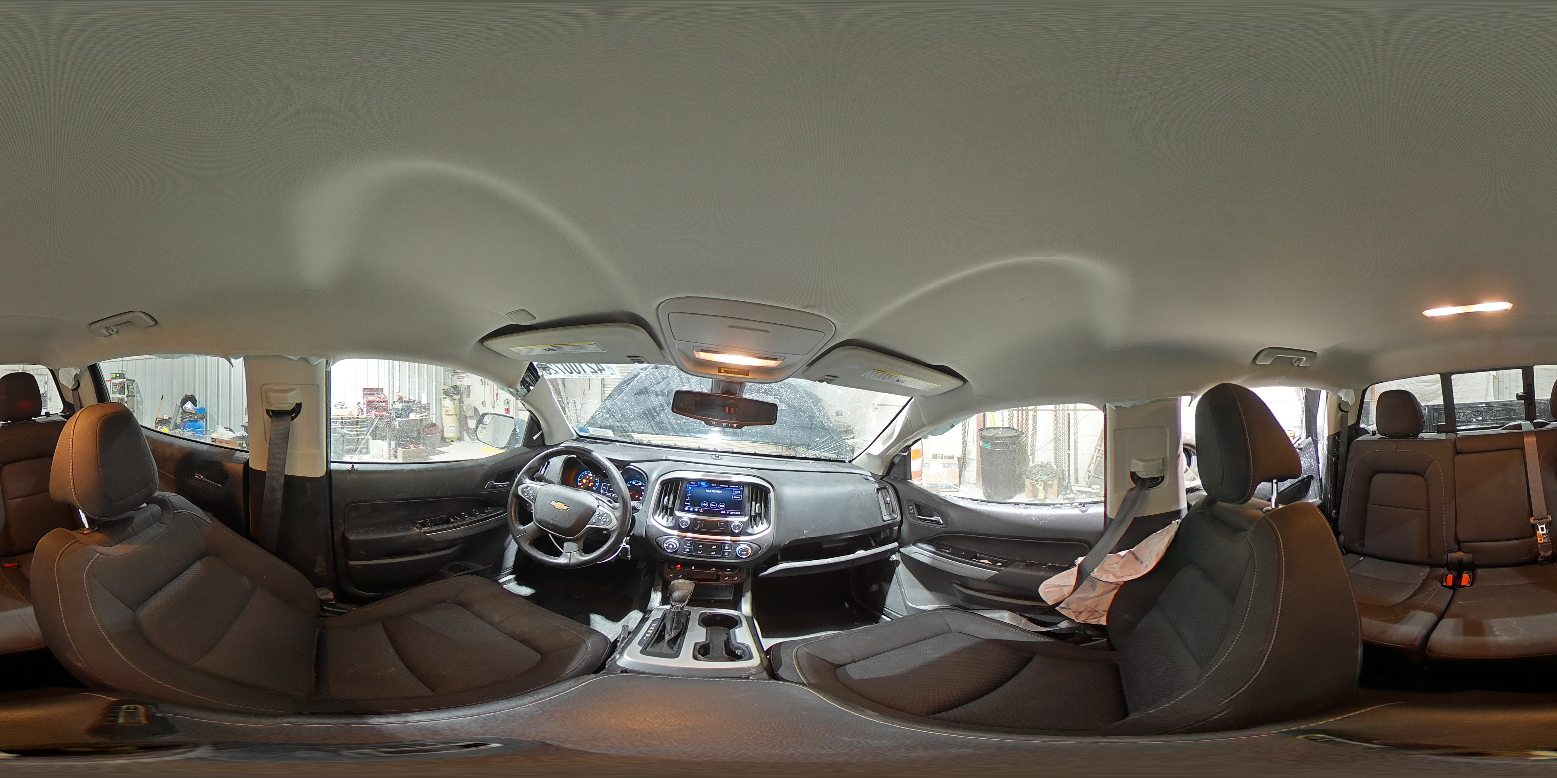 2022 Chevrolet Colorado - Image 12