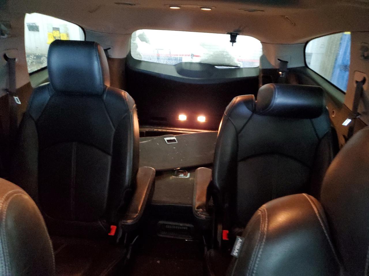 2017 Chevrolet Traverse - Image 10