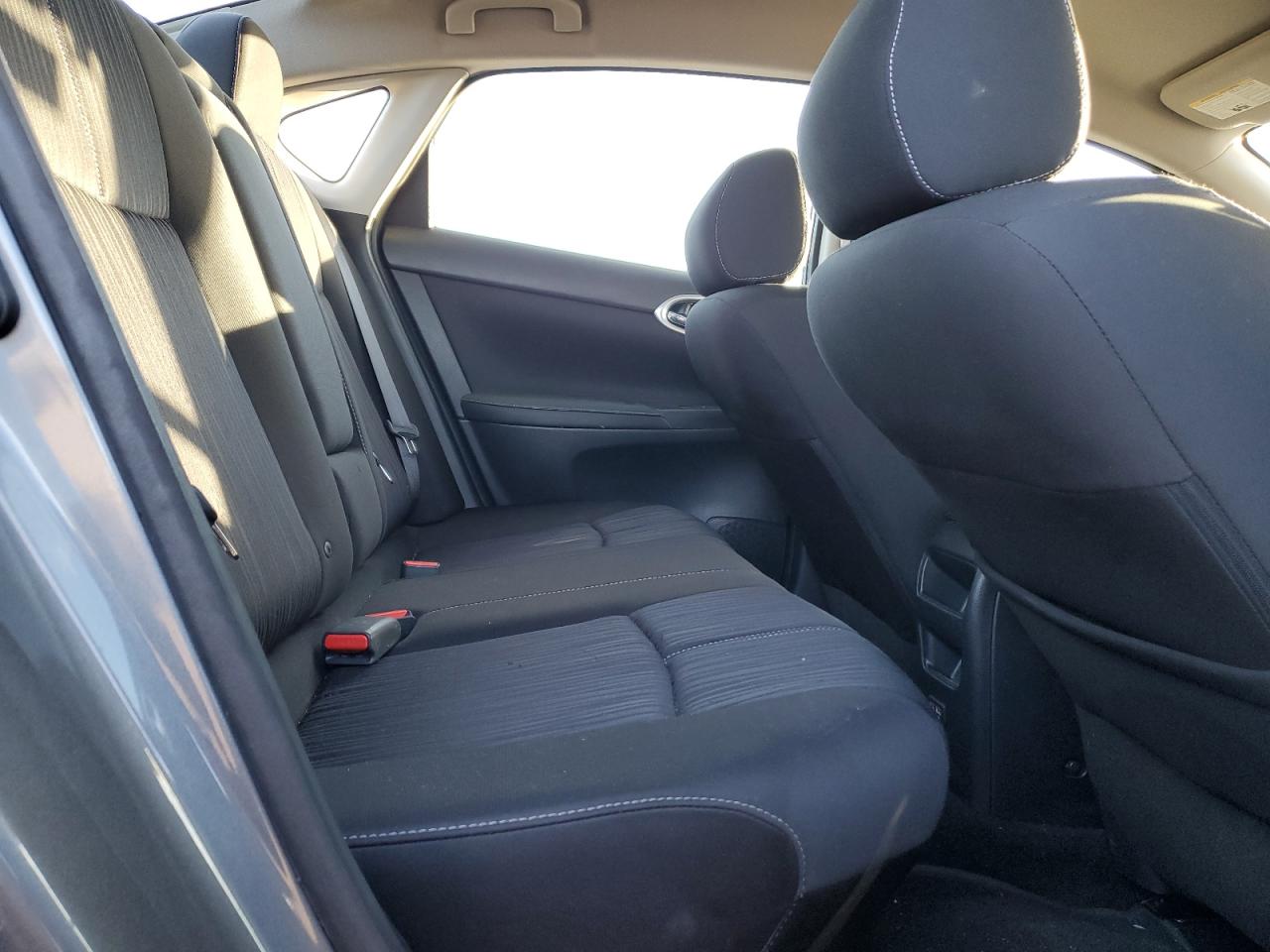 2017 Nissan Sentra - Image 10
