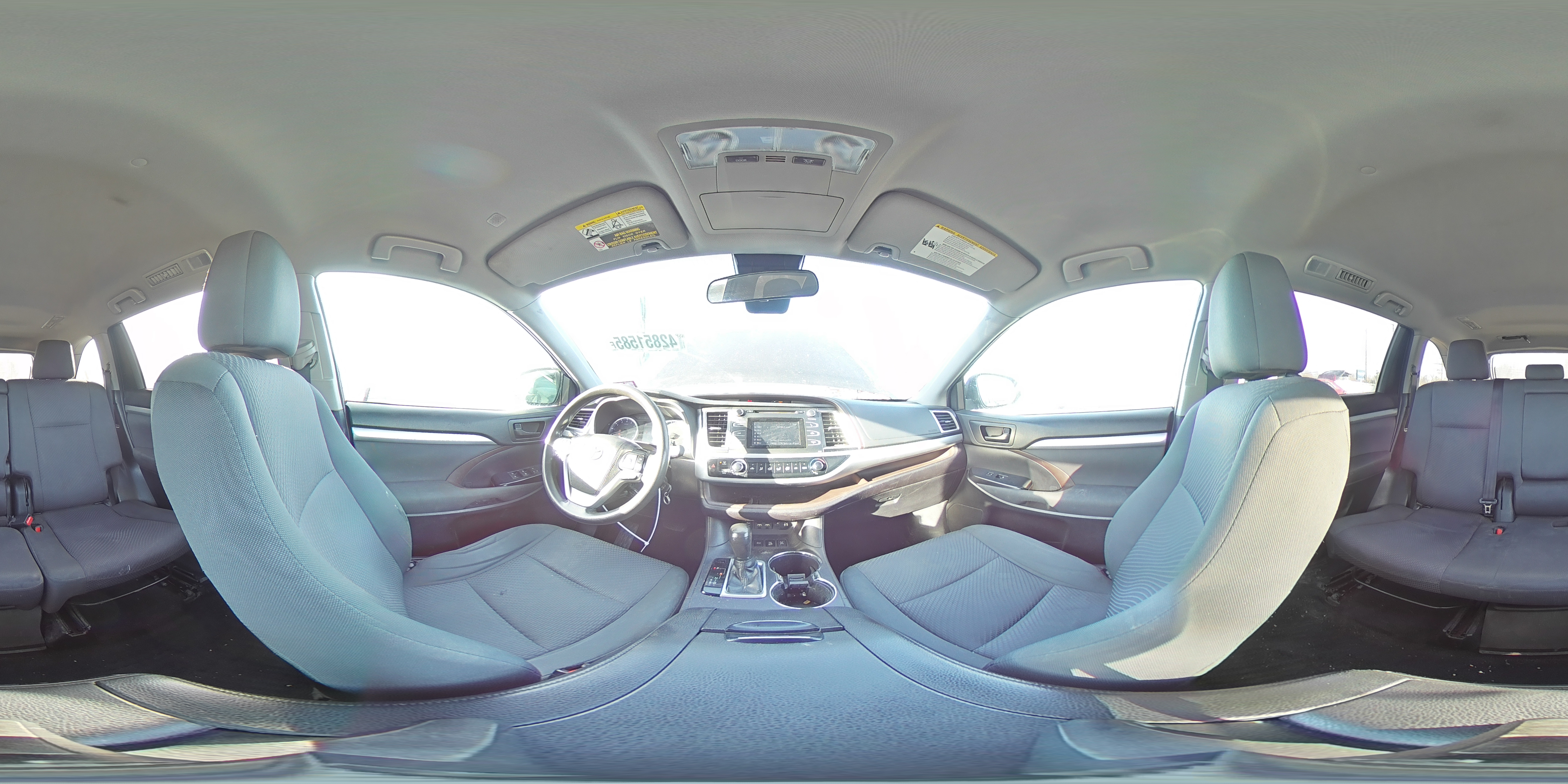 2019 Toyota Highlander - Image 14