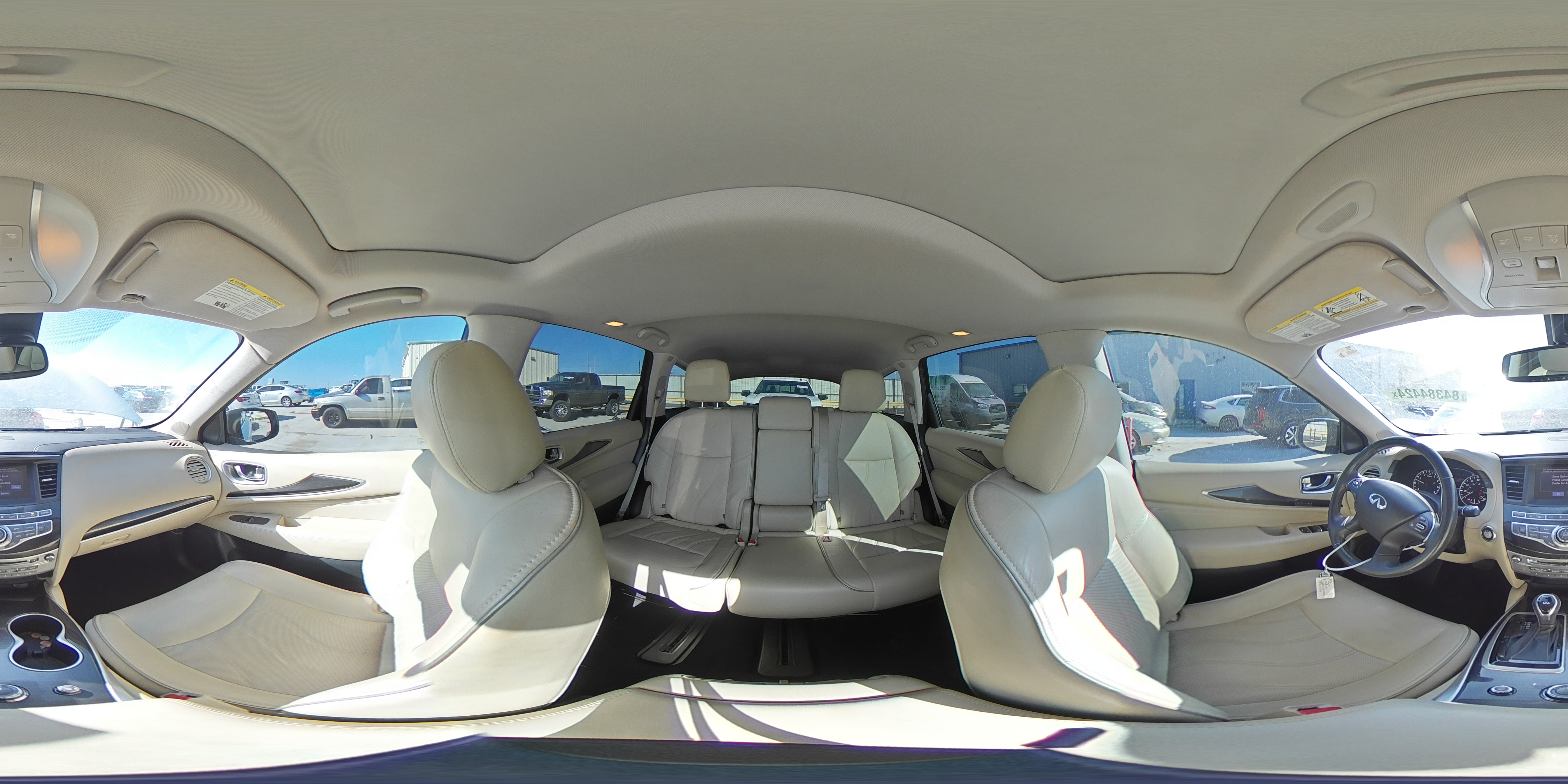 2018 Infiniti QX60 - Image 16