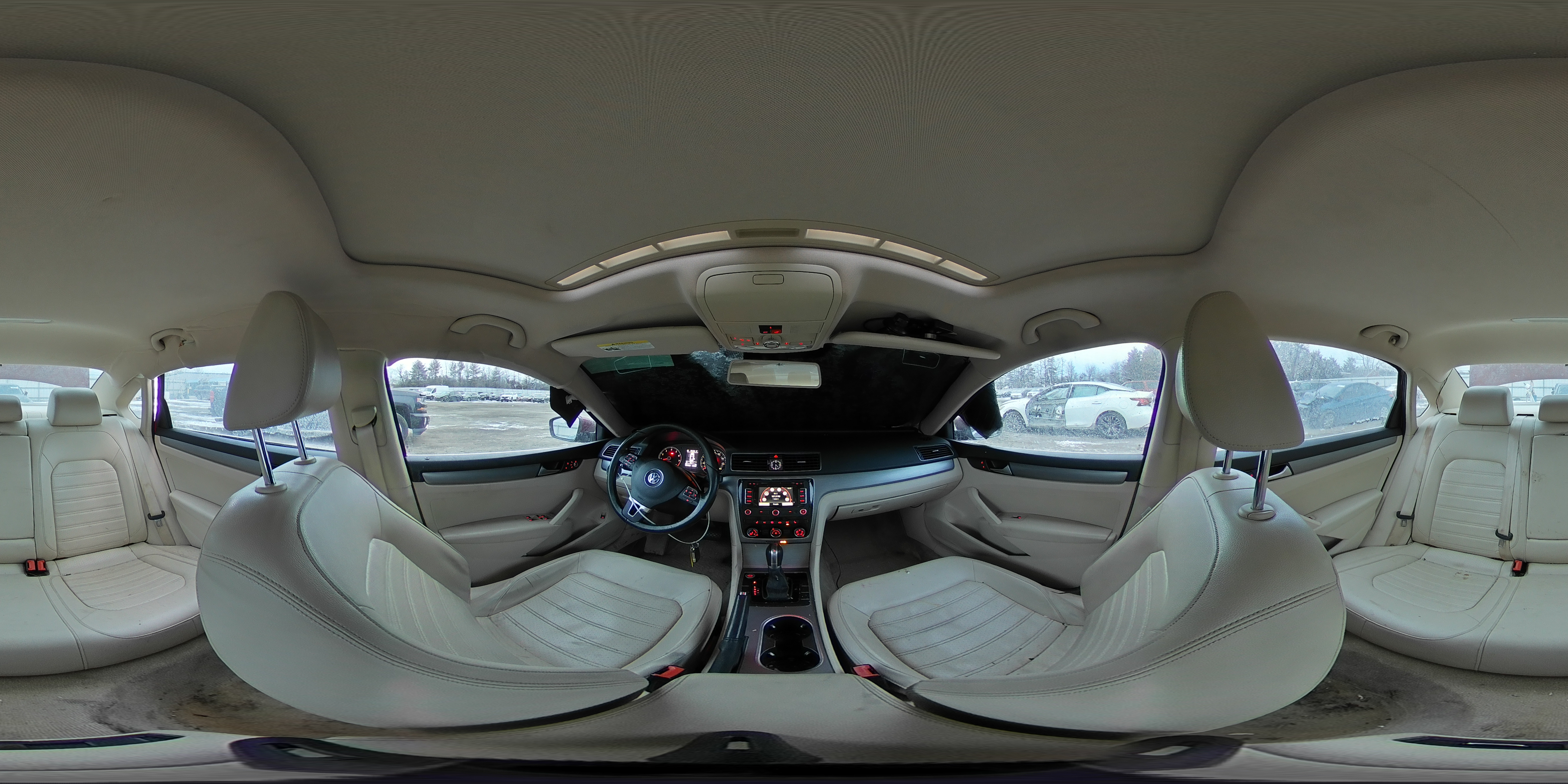 2015 Volkswagen Passat - Image 12