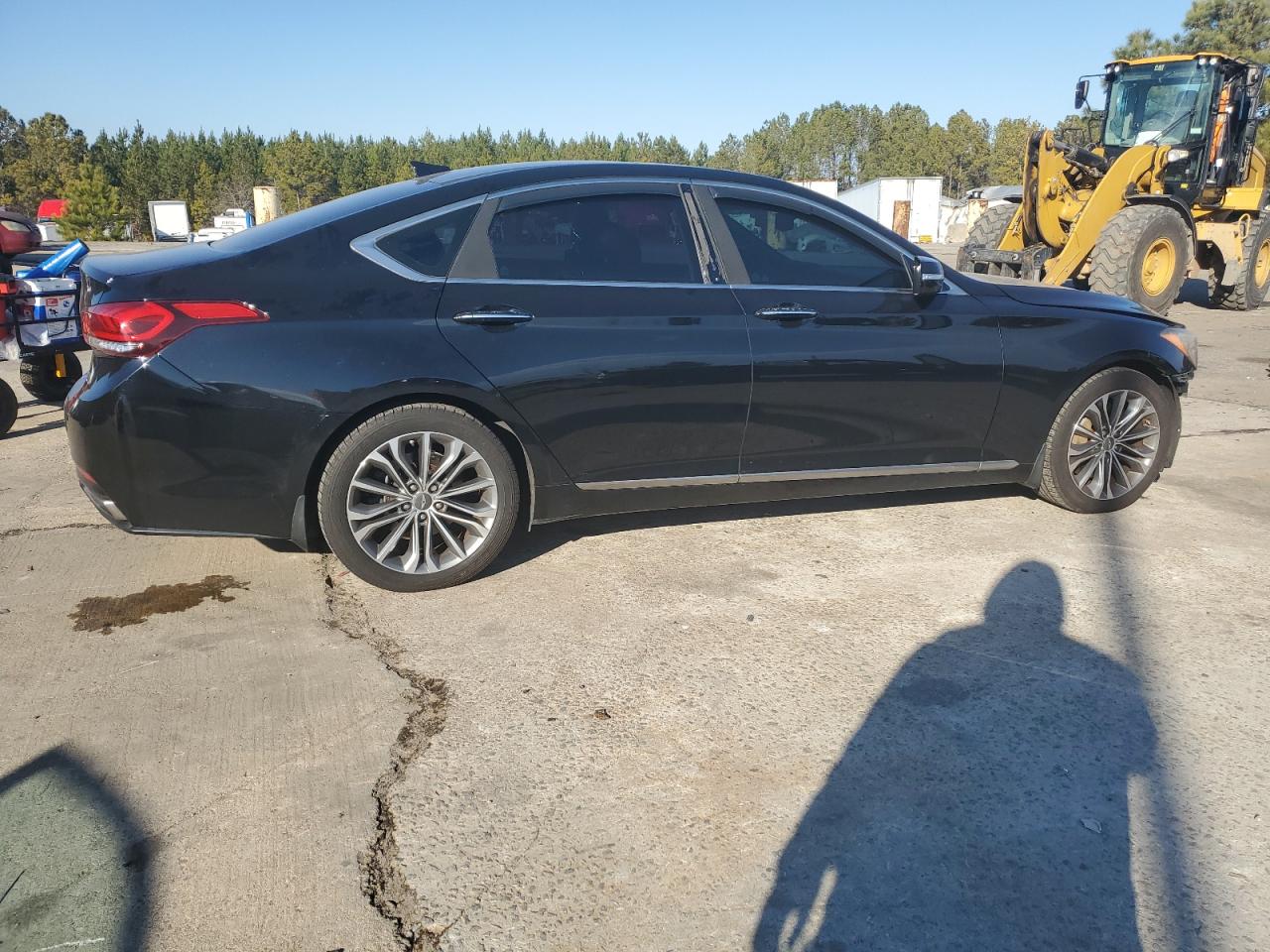 2016 Hyundai Genesis - Image 3