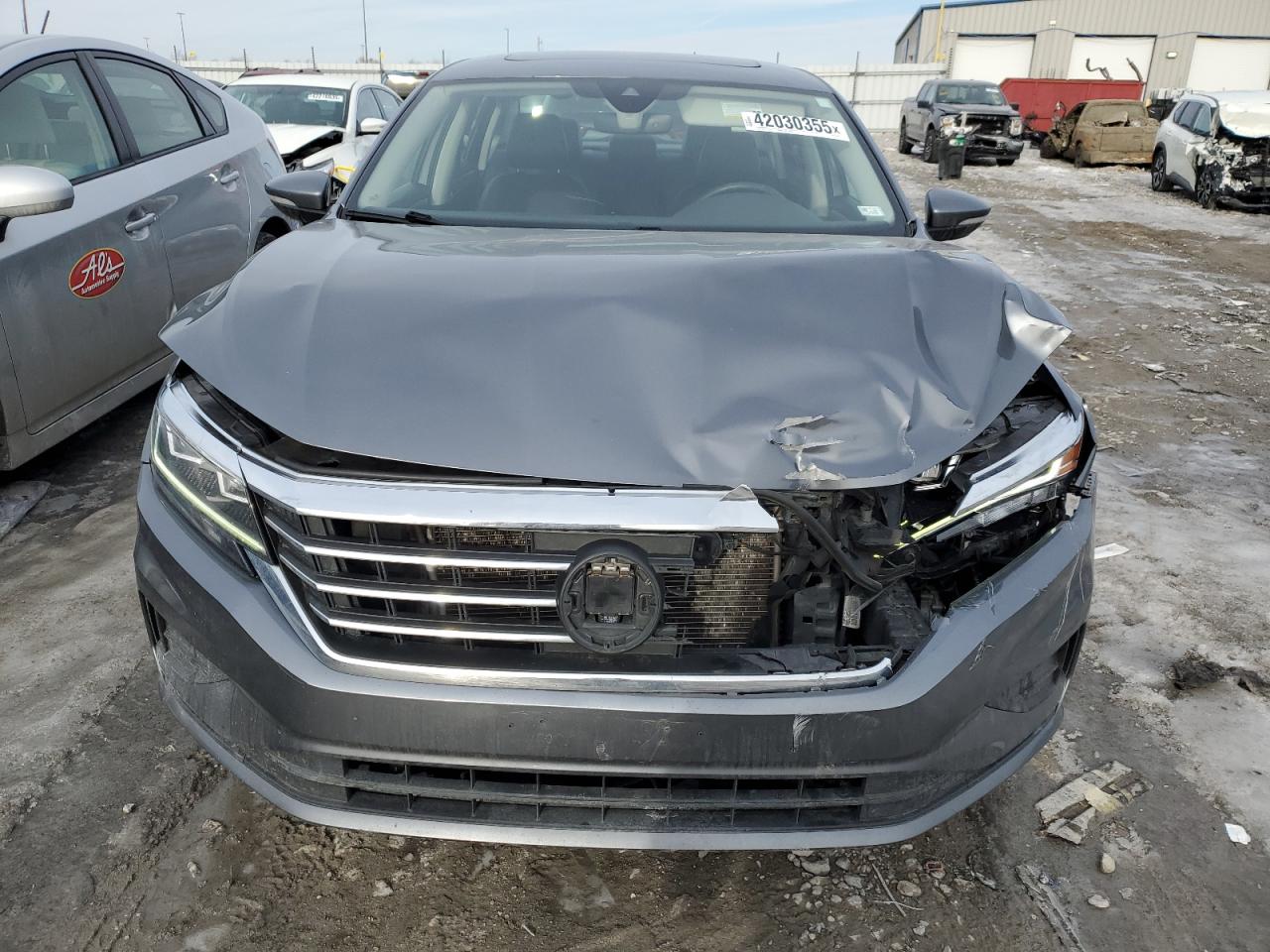 2021 Volkswagen Passat - Image 5