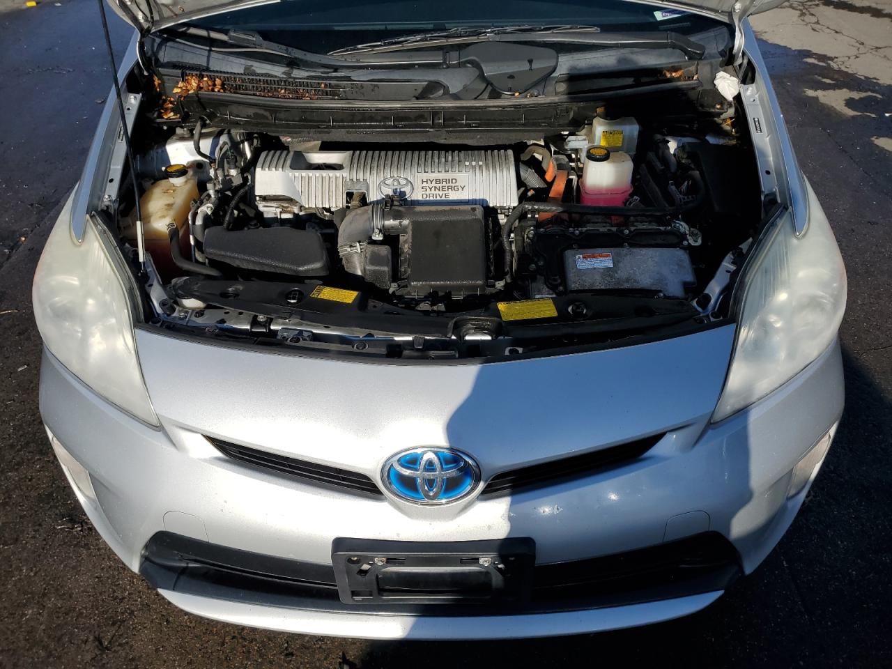2012 Toyota Prius - Image 11