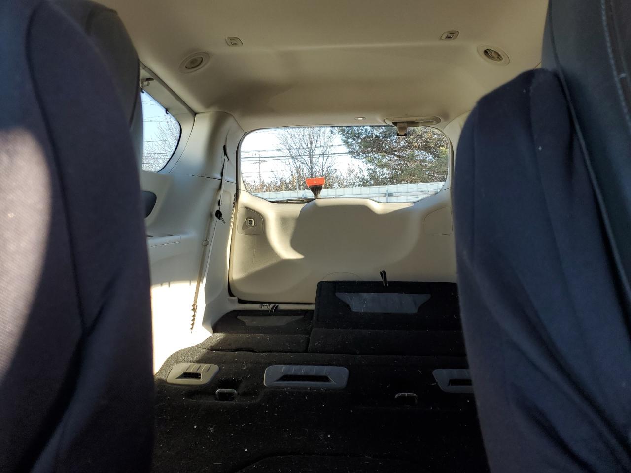 2017 Chrysler Pacifica - Image 10