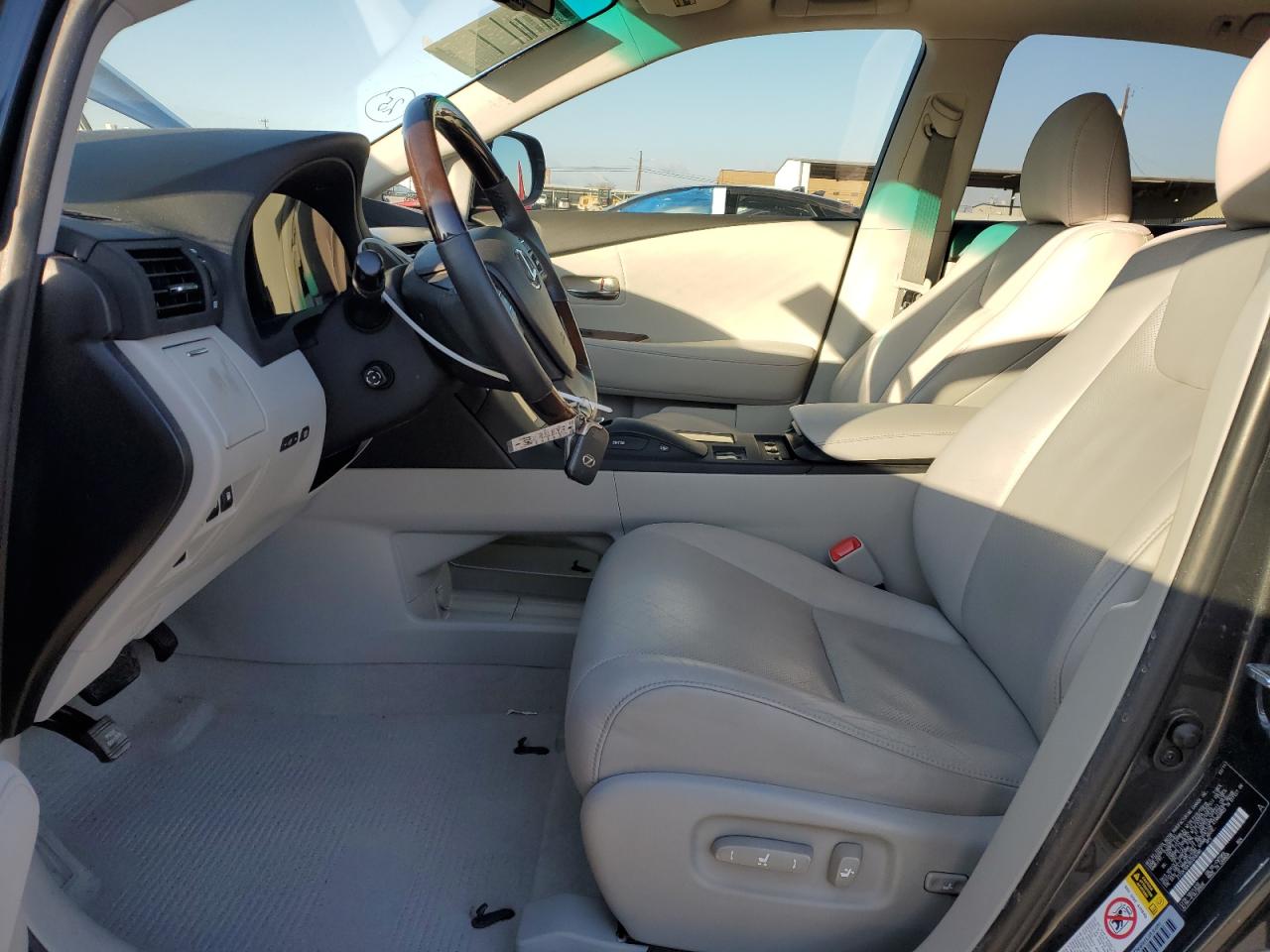 2011 Lexus RX - Image 7