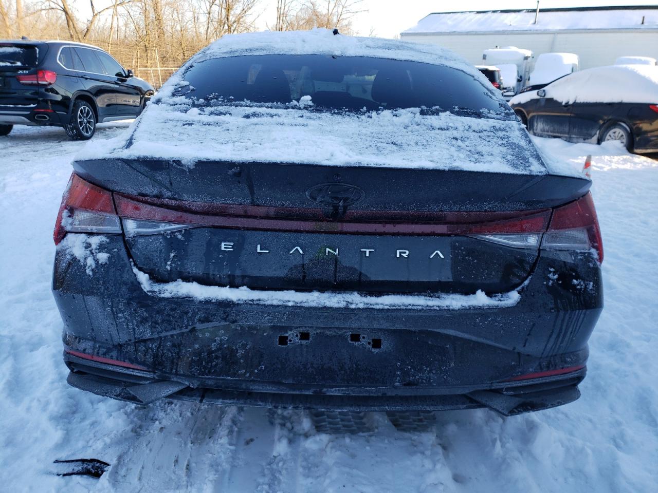 2022 Hyundai Elantra - Image 6