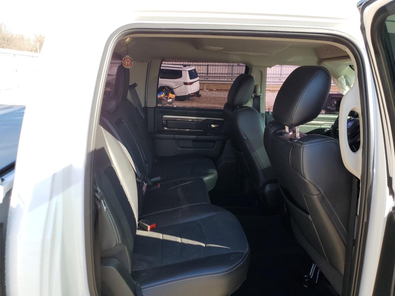 2018 RAM 1500 - Image 10