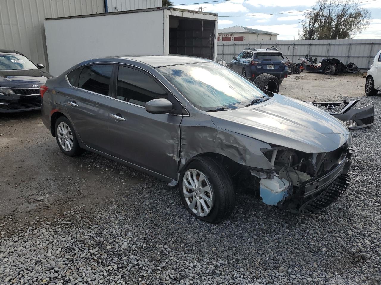 VIN 3N1AB7APXHY260414 2017 NISSAN SENTRA no.4