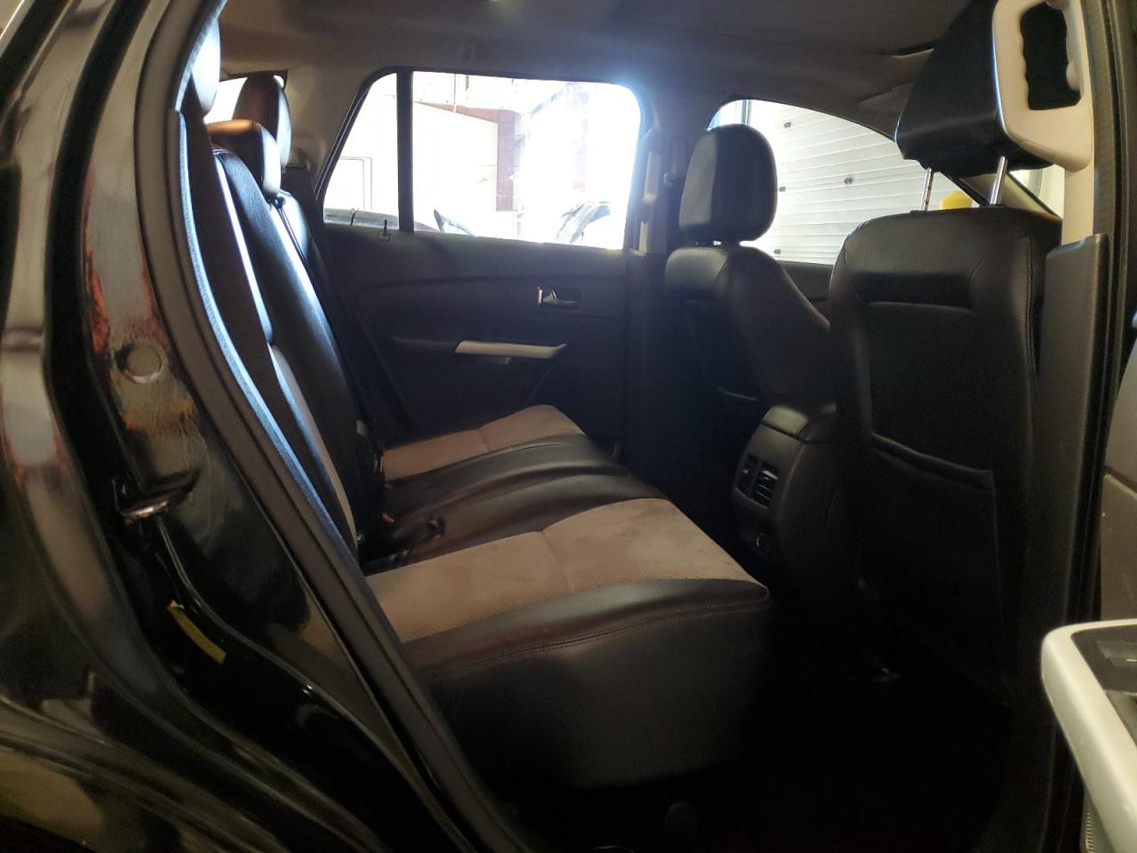 2014 Ford Edge - Image 11