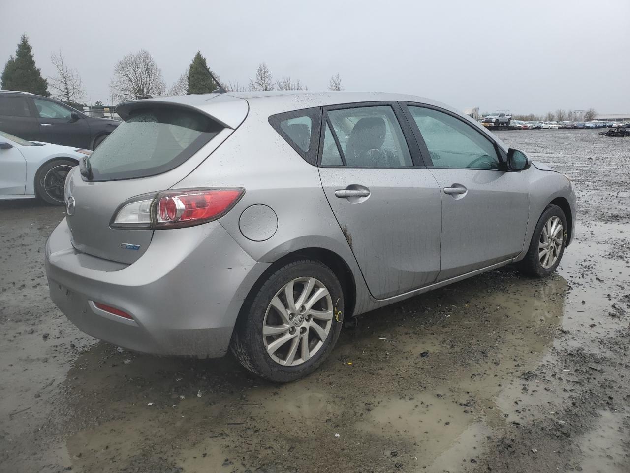 2012 Mazda 3 - Image 3
