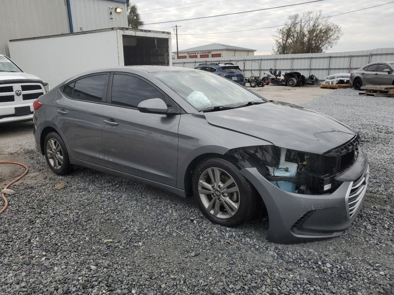 2018 Hyundai Elantra - Image 4