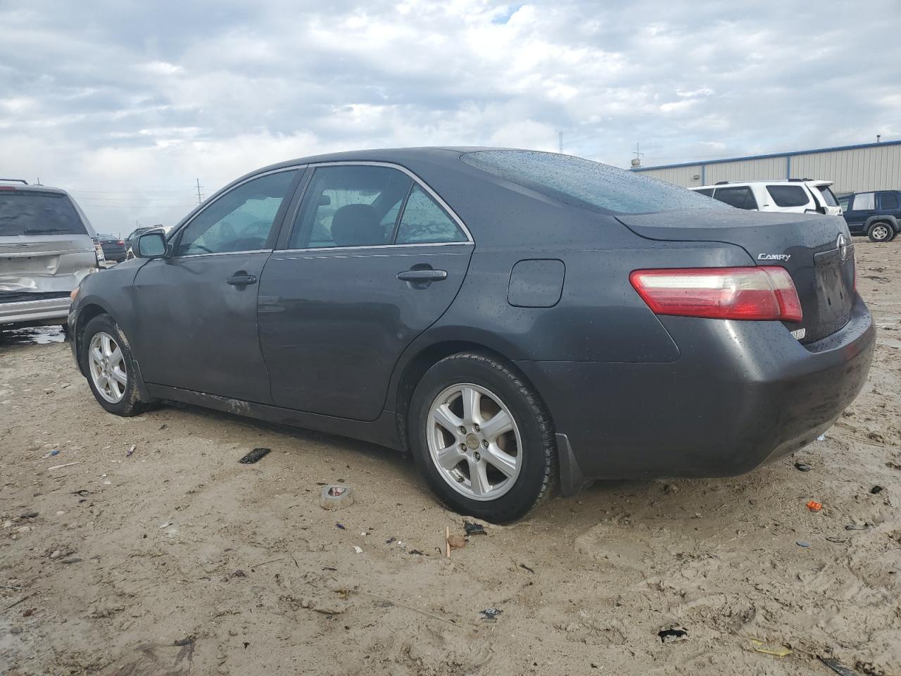 2009 Toyota Camry - Image 2