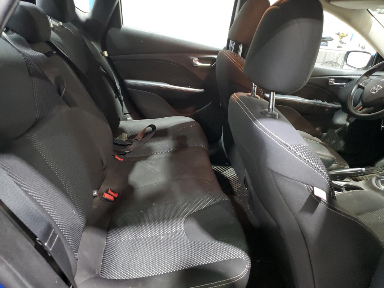 2016 Dodge Dart - Image 10