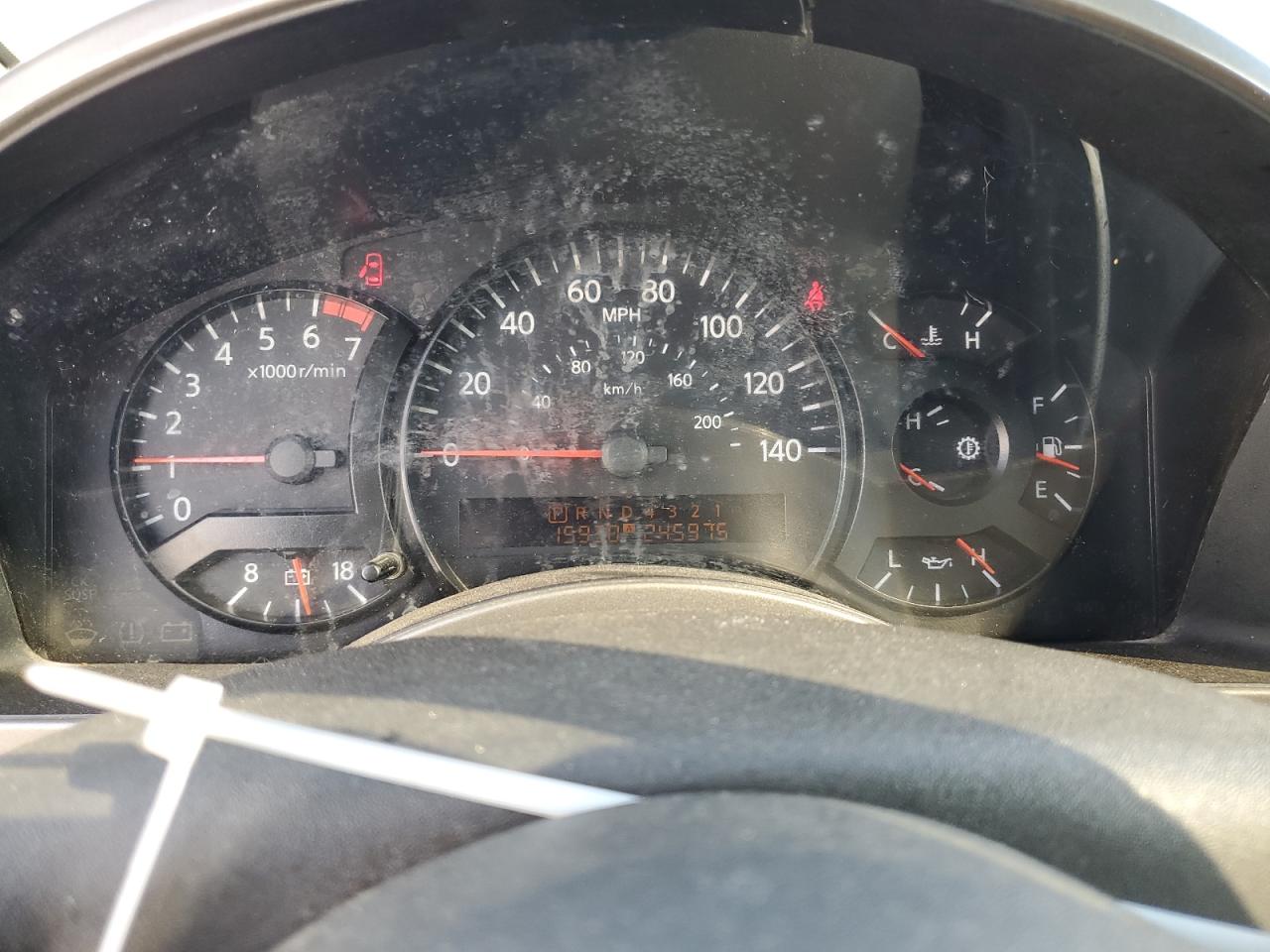 2004 Nissan Armada - Image 9