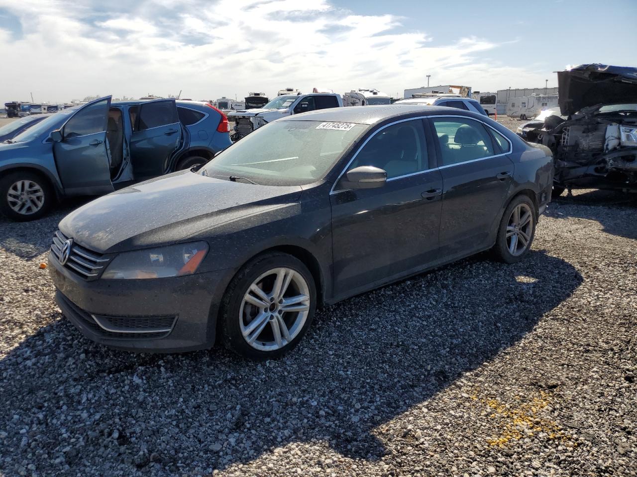 2014 Volkswagen Passat - Image 1