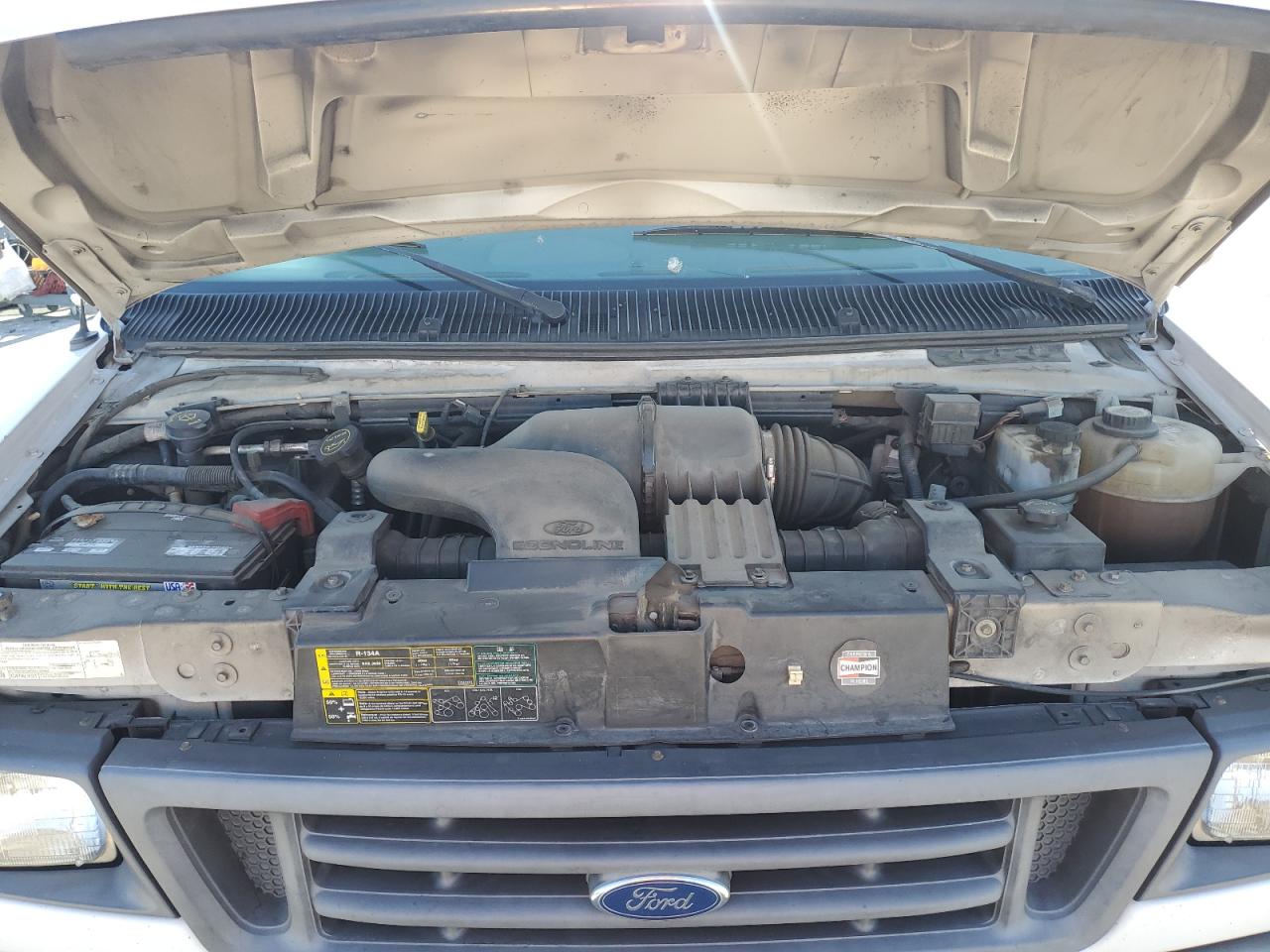 2006 Ford Econoline - Image 13