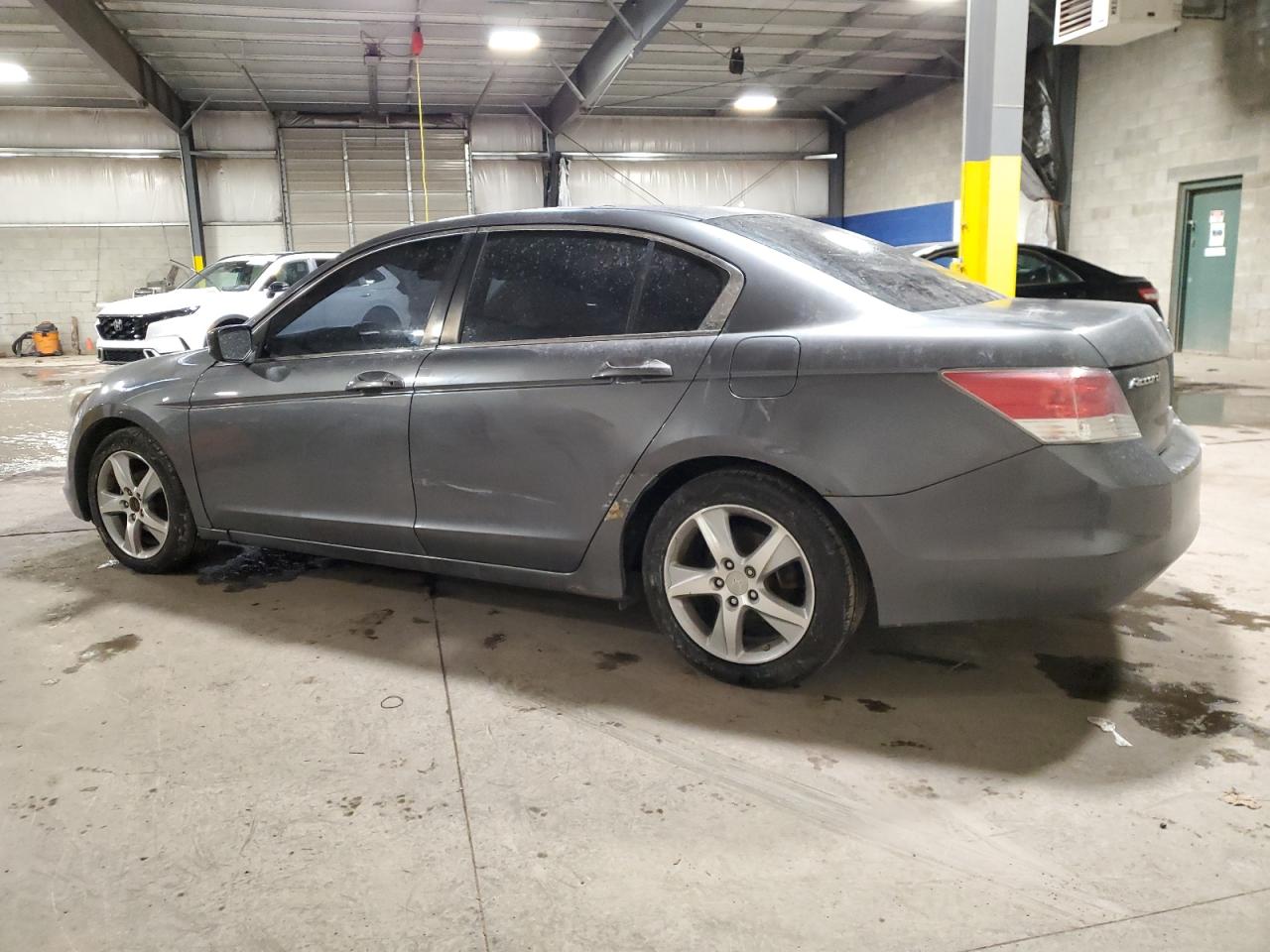 2010 Honda Accord - Image 2