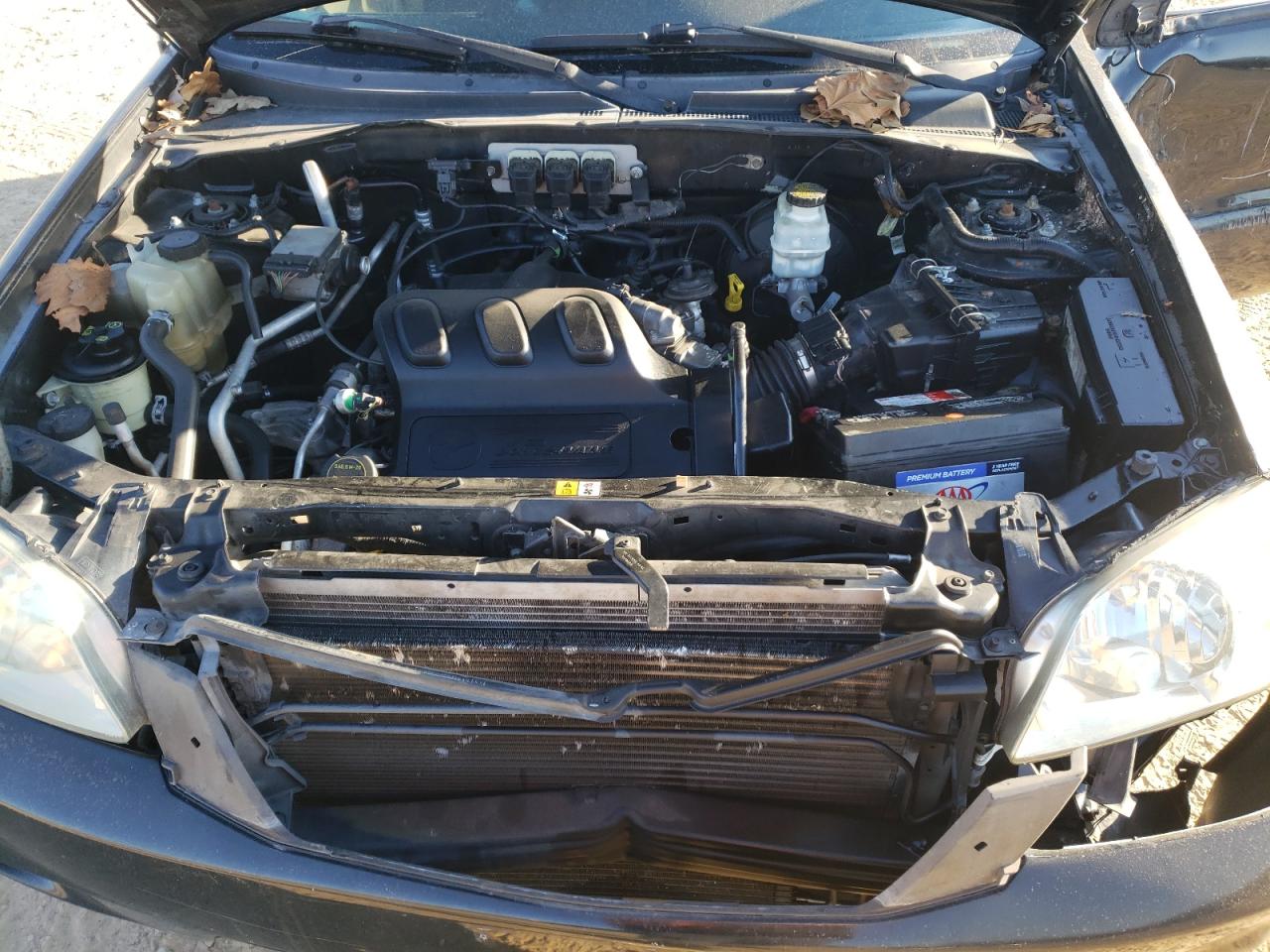 2005 Mazda Tribute - Image 13