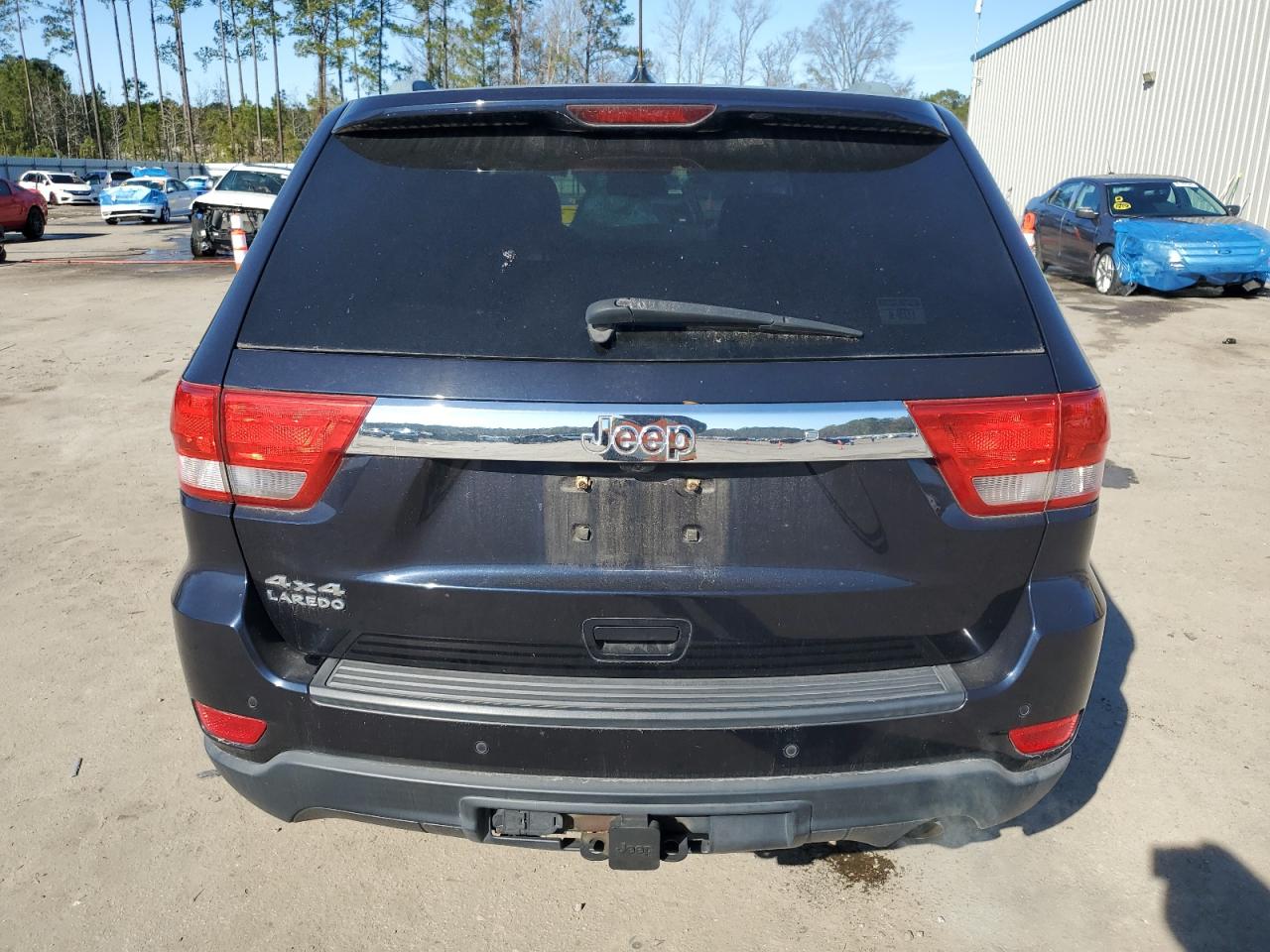 2011 Jeep Grand Cherokee - Image 6