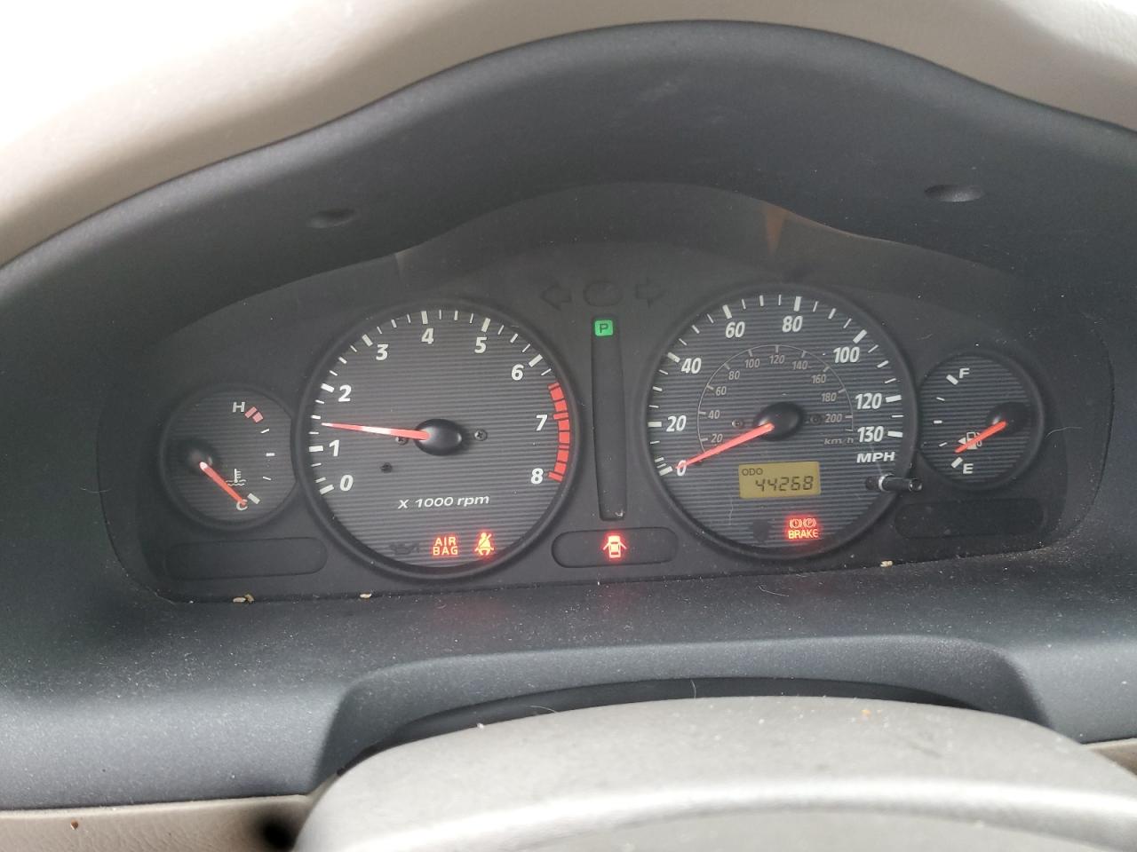 2004 Hyundai Santa Fe - Image 9