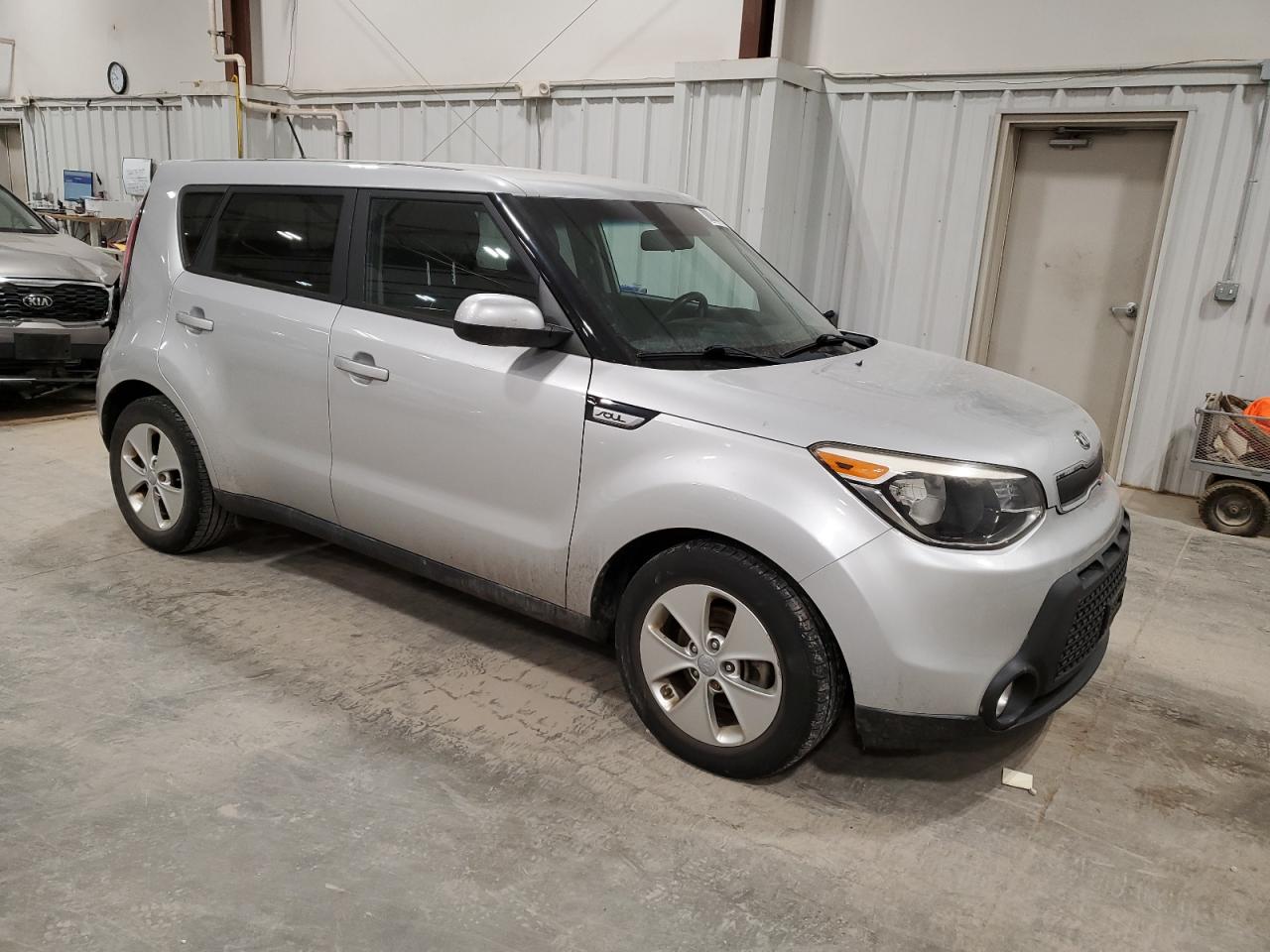 VIN KNDJN2A22F7815169 2015 KIA SOUL no.4