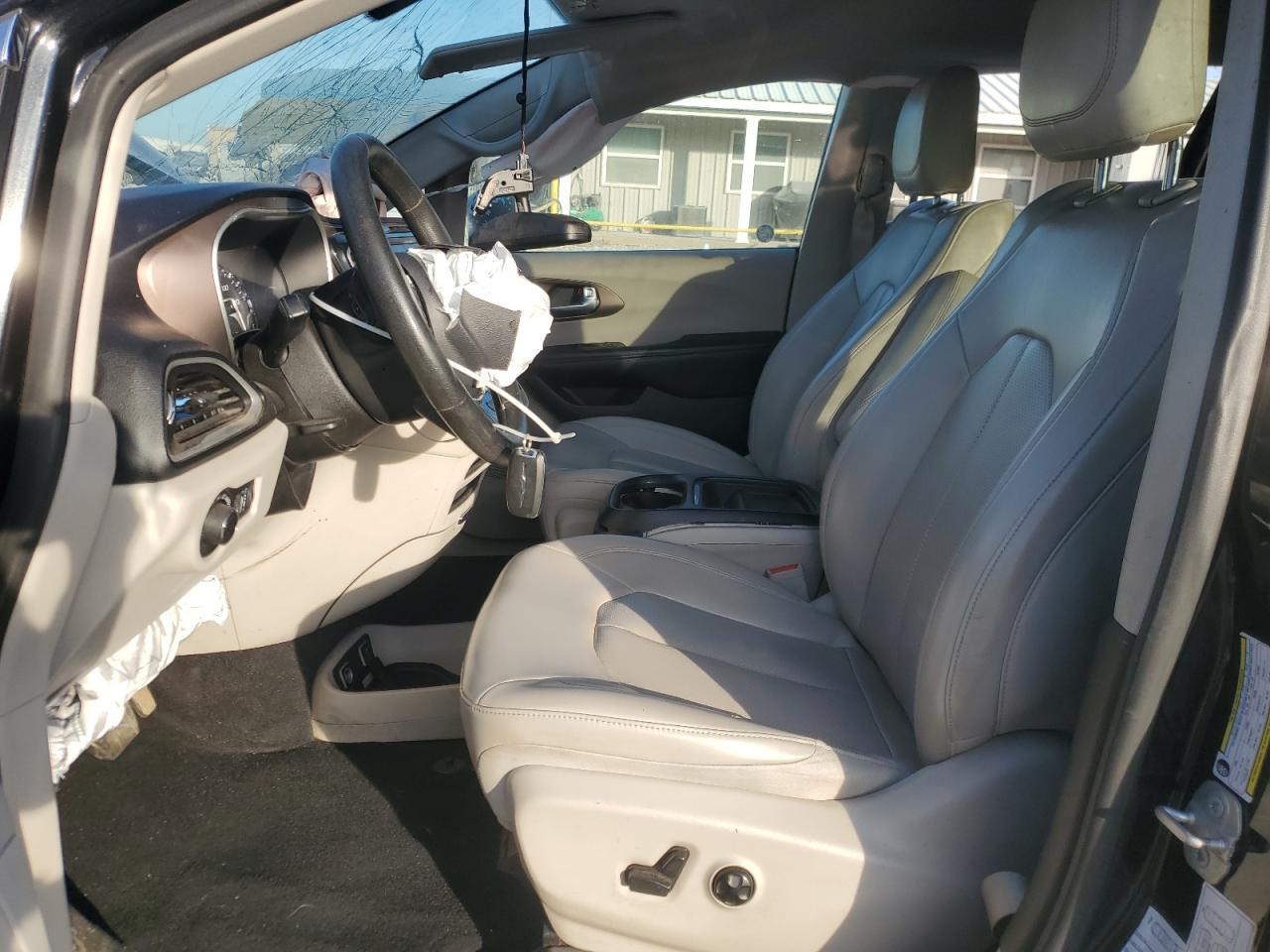 2021 Chrysler Voyager - Image 7