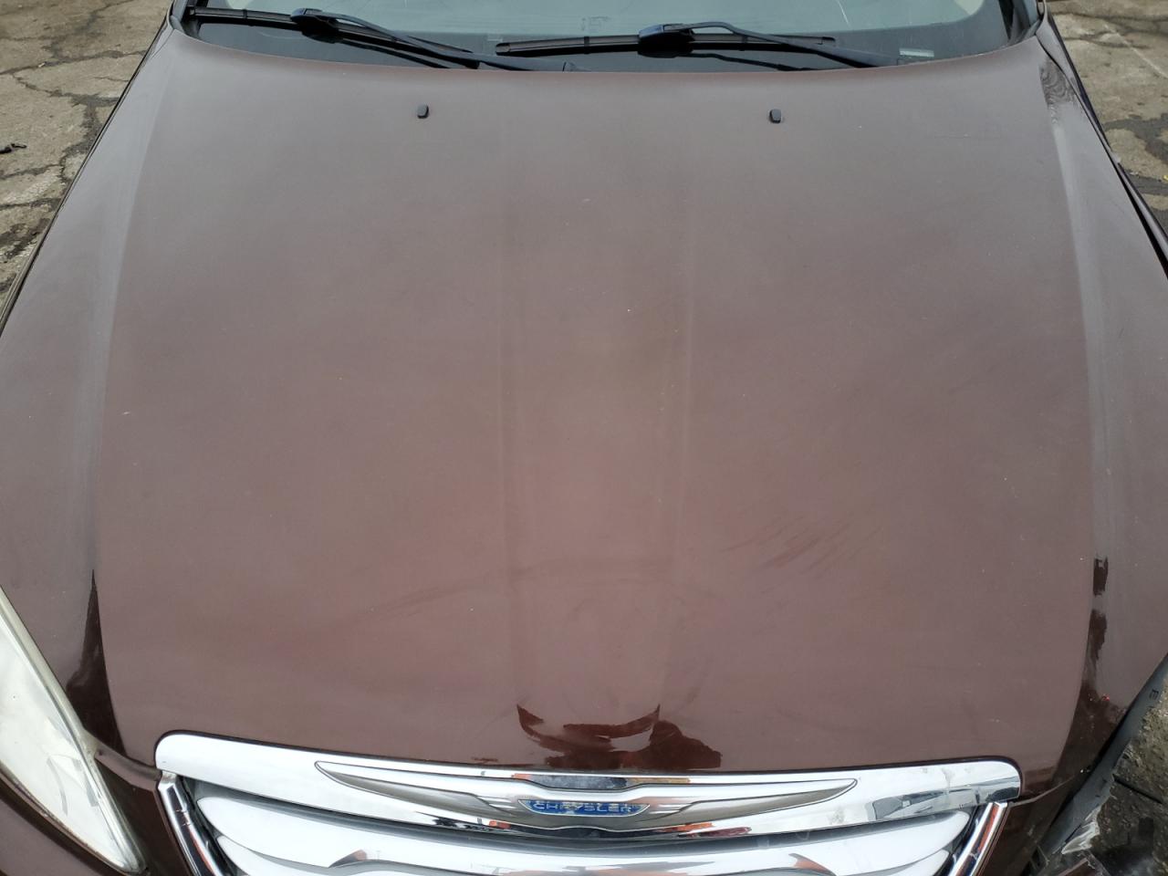 2012 Chrysler 200 - Image 12