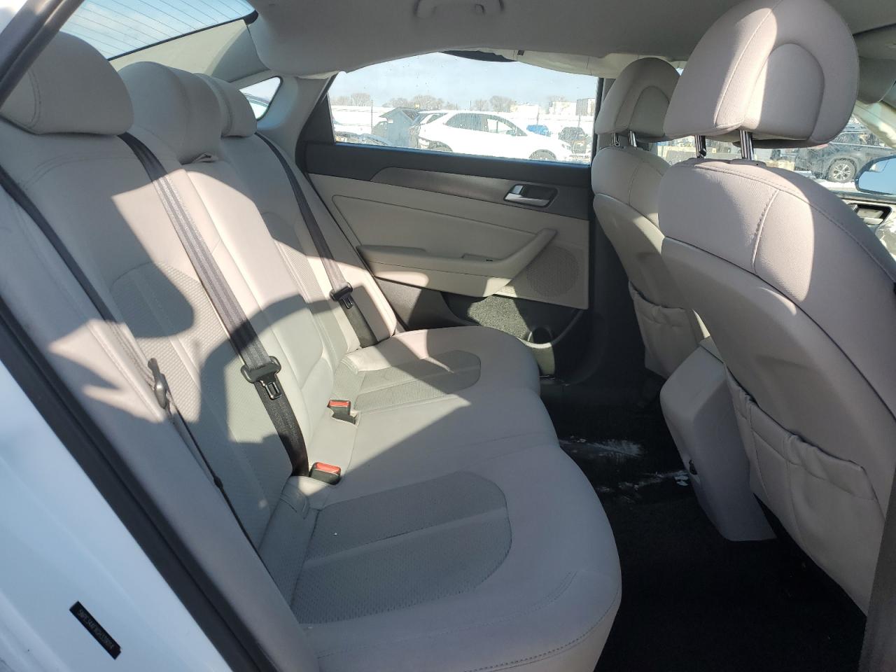 2016 Hyundai Sonata - Image 11