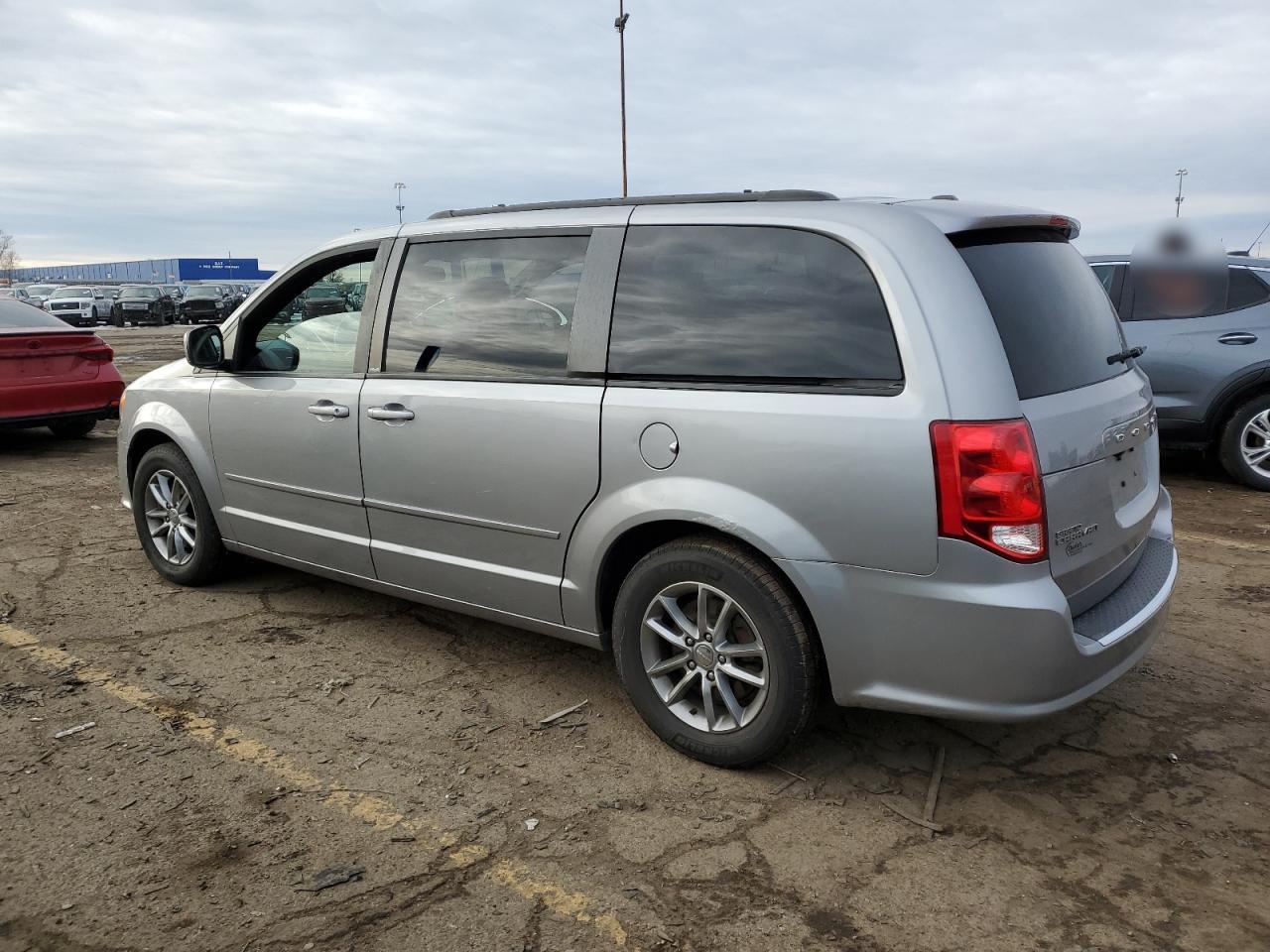 2013 Dodge Caravan - Image 2