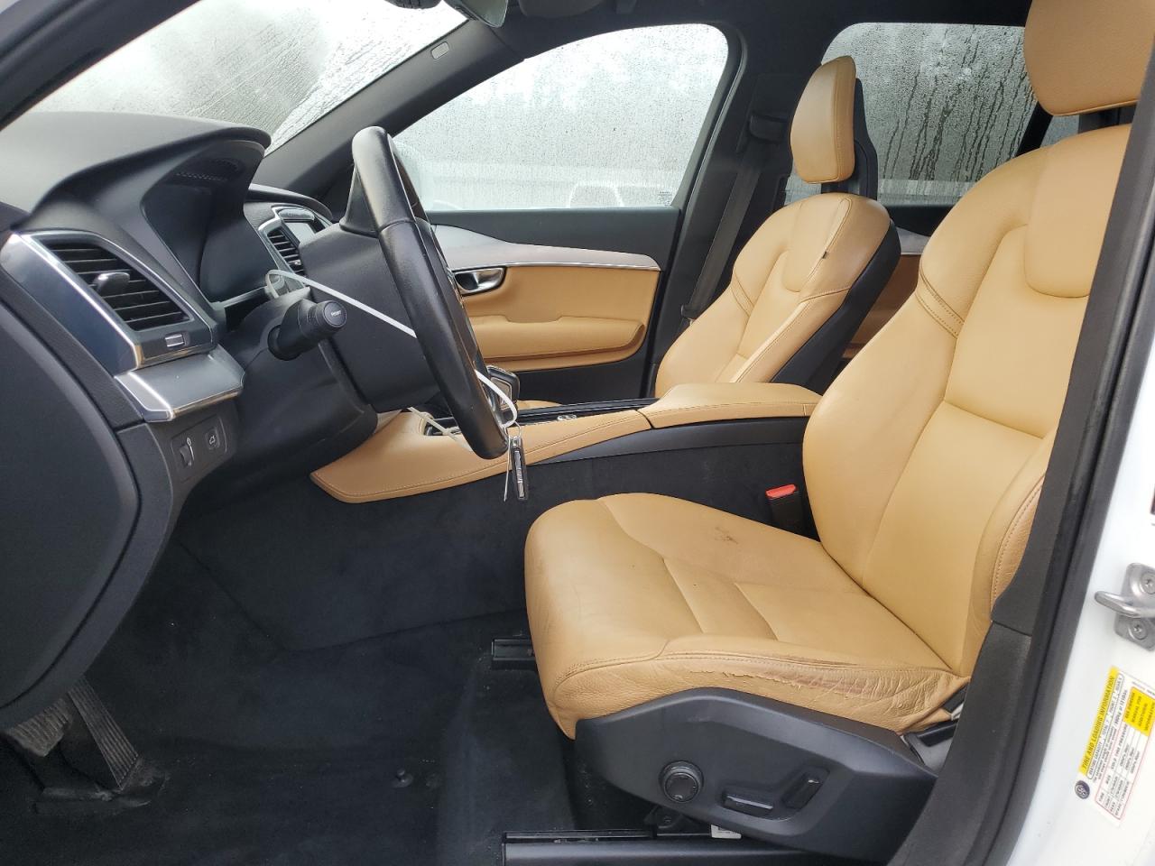 2017 Volvo XC90 - Image 7