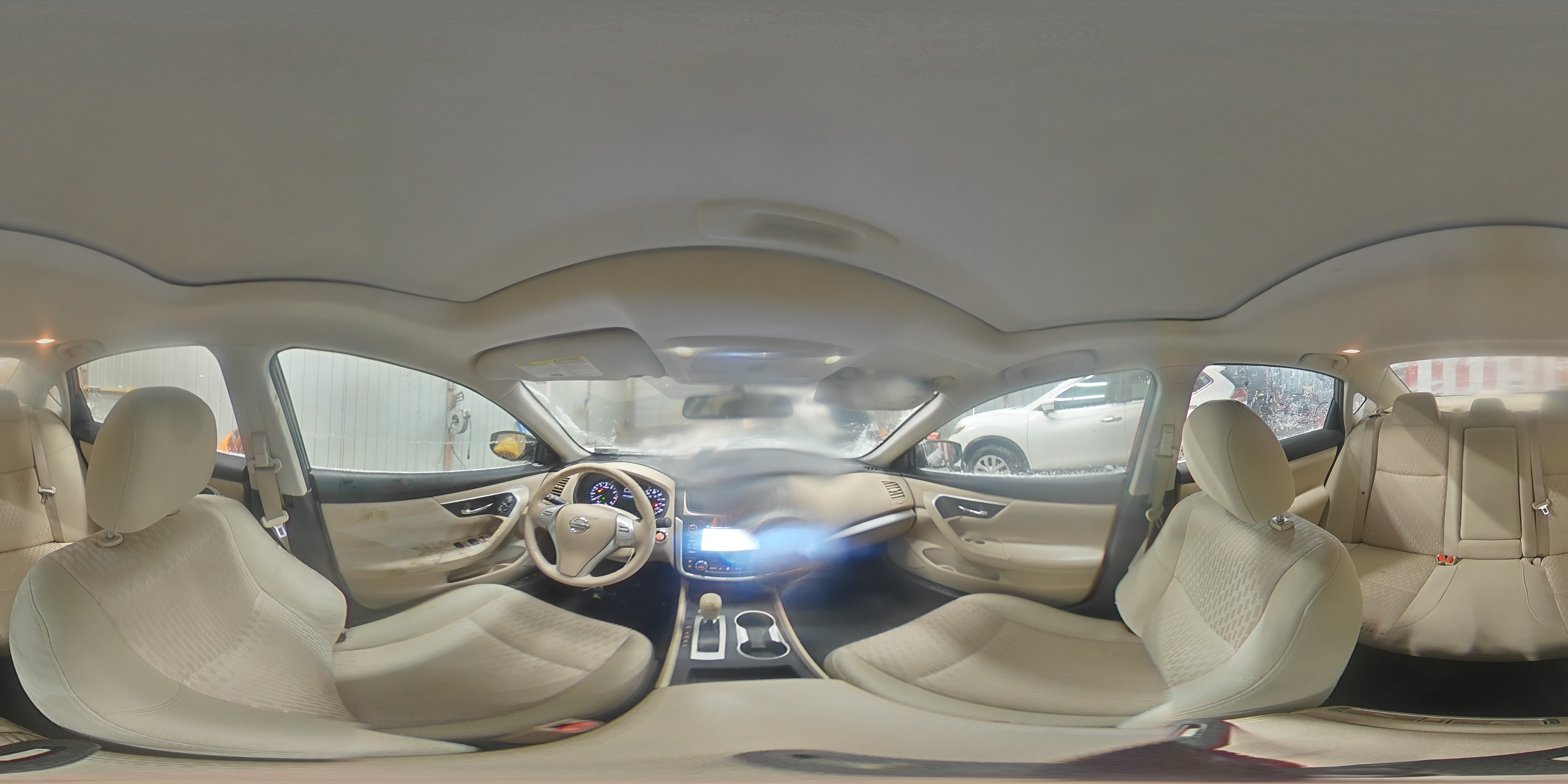 2016 Nissan Altima - Image 13
