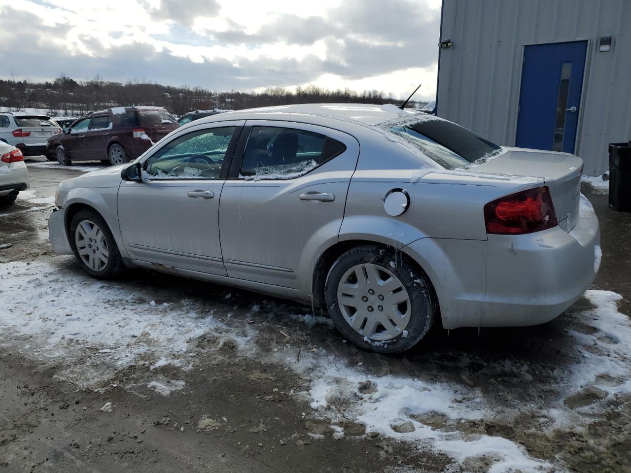 2011 Dodge Avenger - Image 2