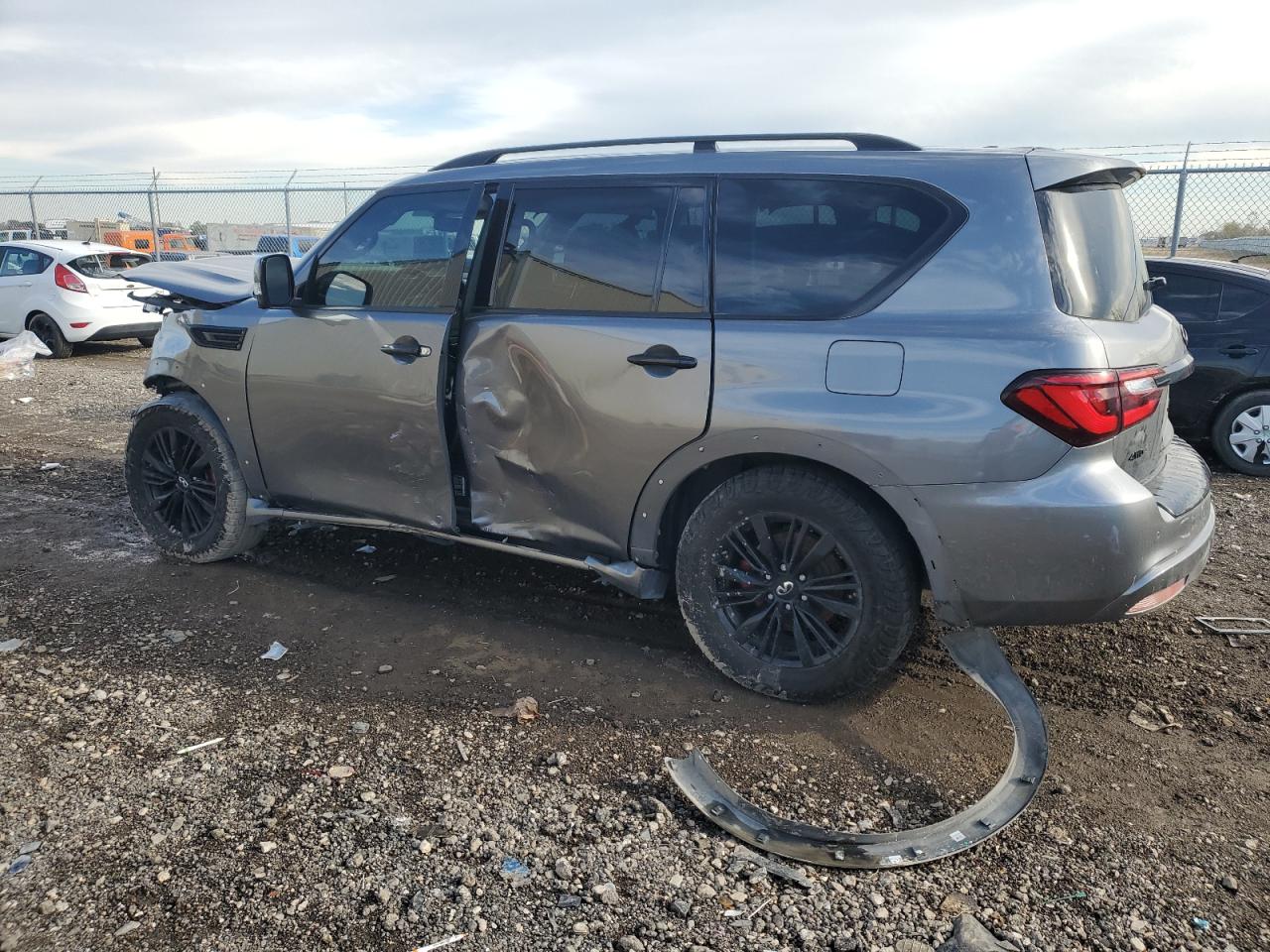 2021 Infiniti QX80 - Image 2