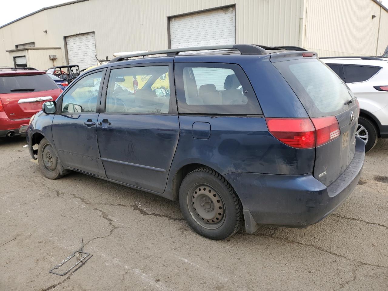 2005 Toyota Sienna - Image 2