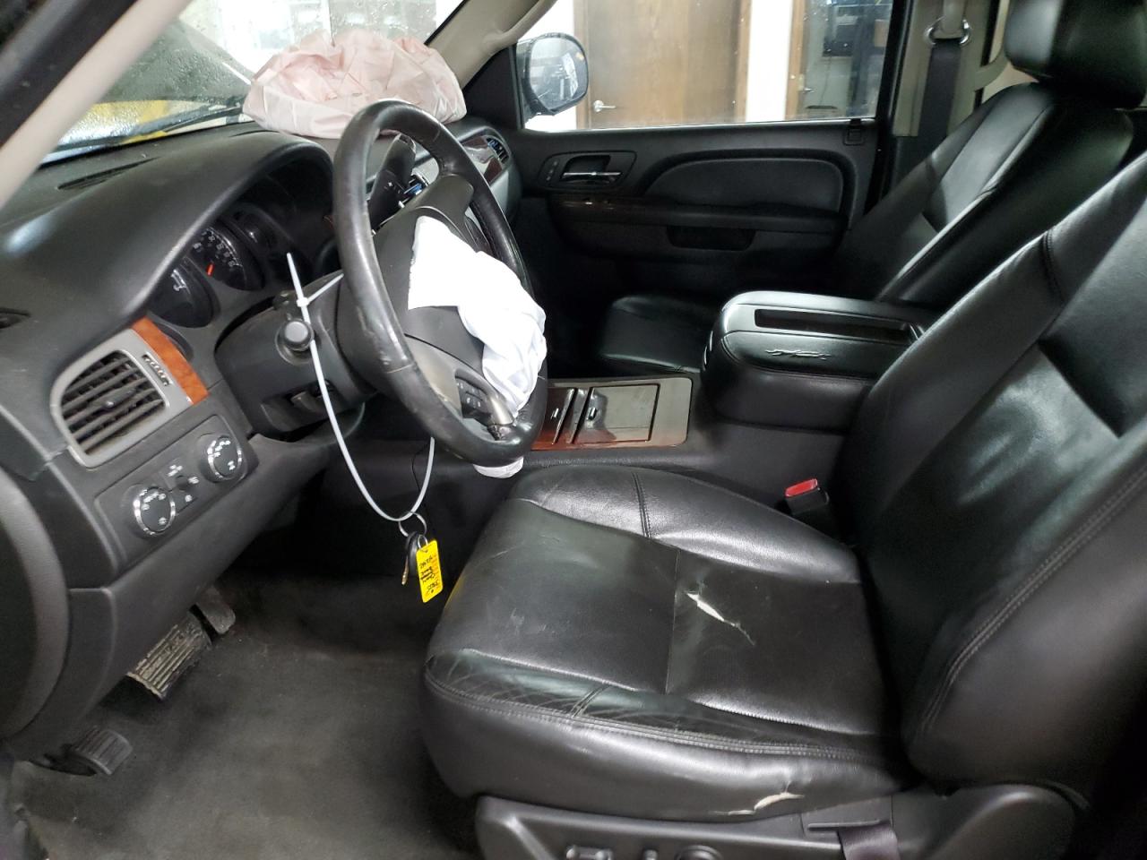 2012 Chevrolet Avalanche - Image 7