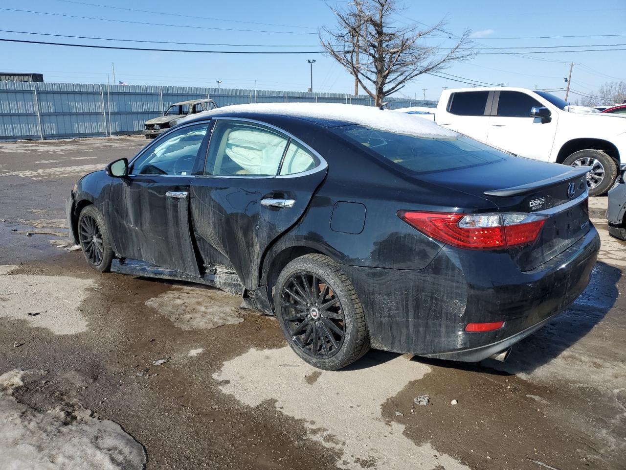 2014 Lexus ES - Image 2
