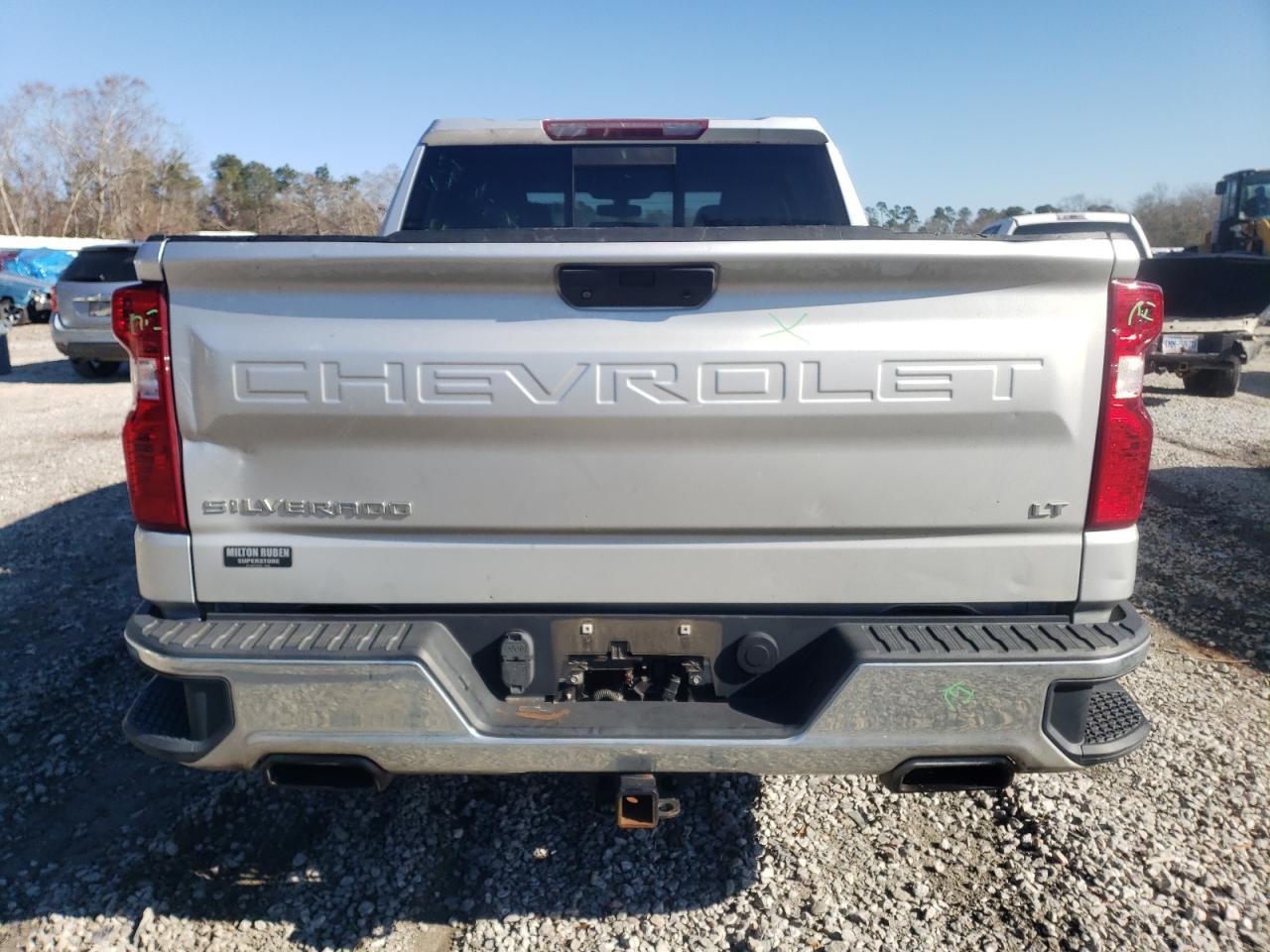 2020 Chevrolet Silverado - Image 6