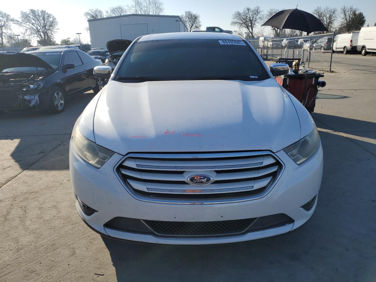 2014 Ford Taurus - Image 5