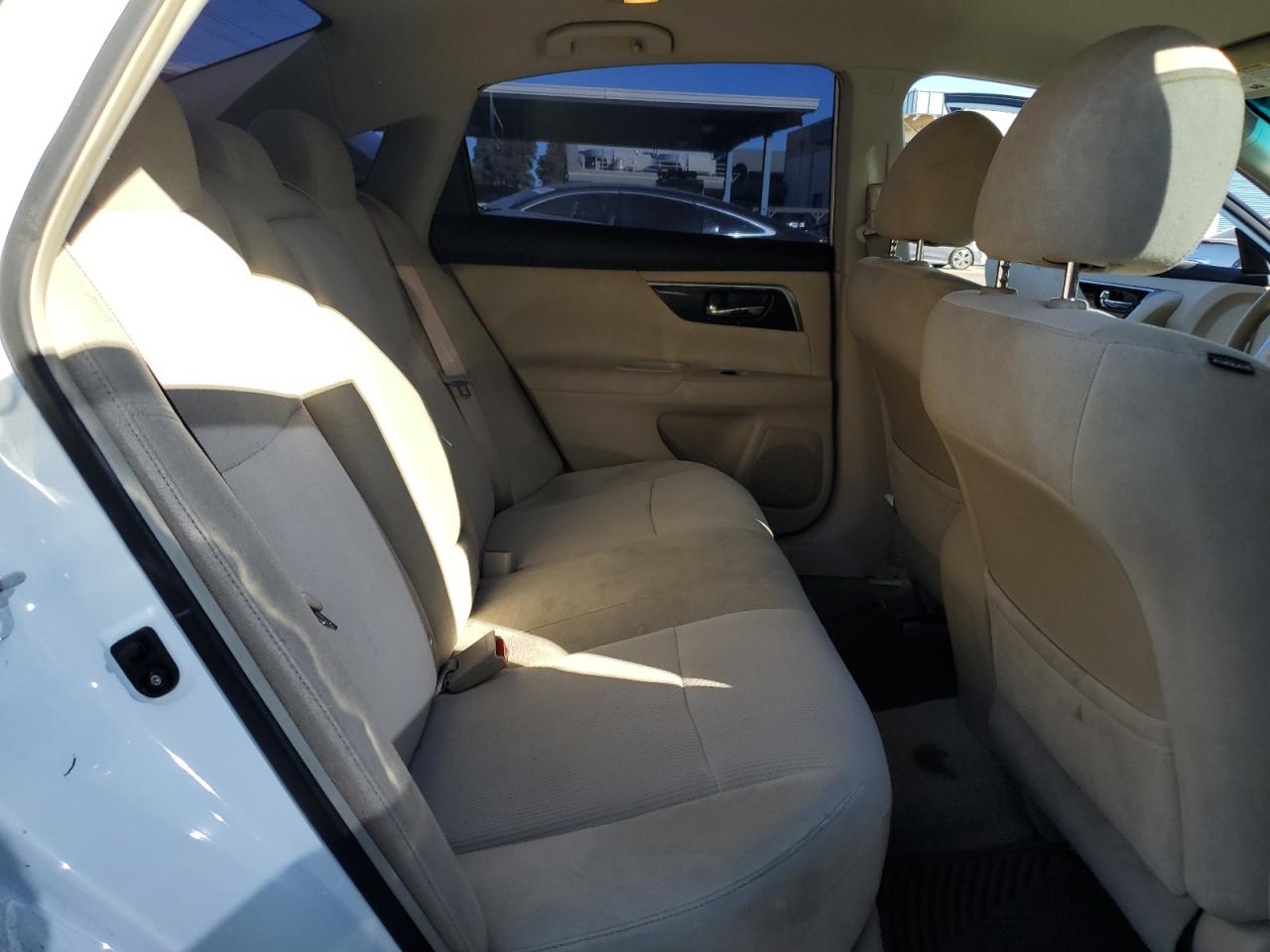 2013 Nissan Altima - Image 10